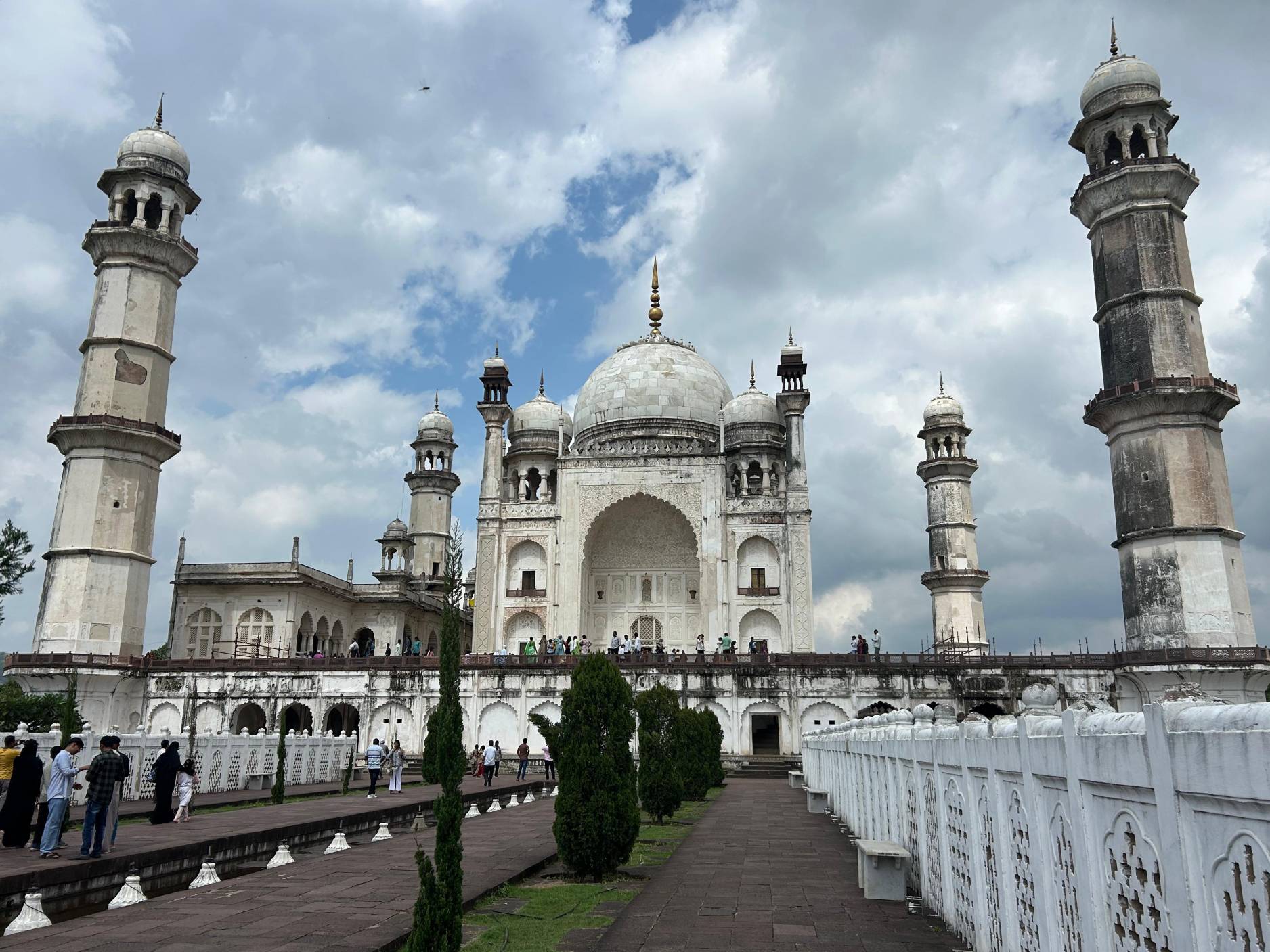 Индивидуальное путешествие по Аурангабаду, храмам Эллоры и пещерам Аджанта (1/12)