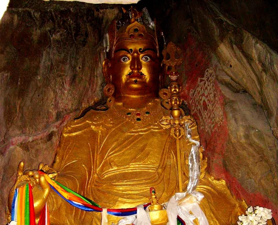 Медитация в пещере Гуру Ринпоче