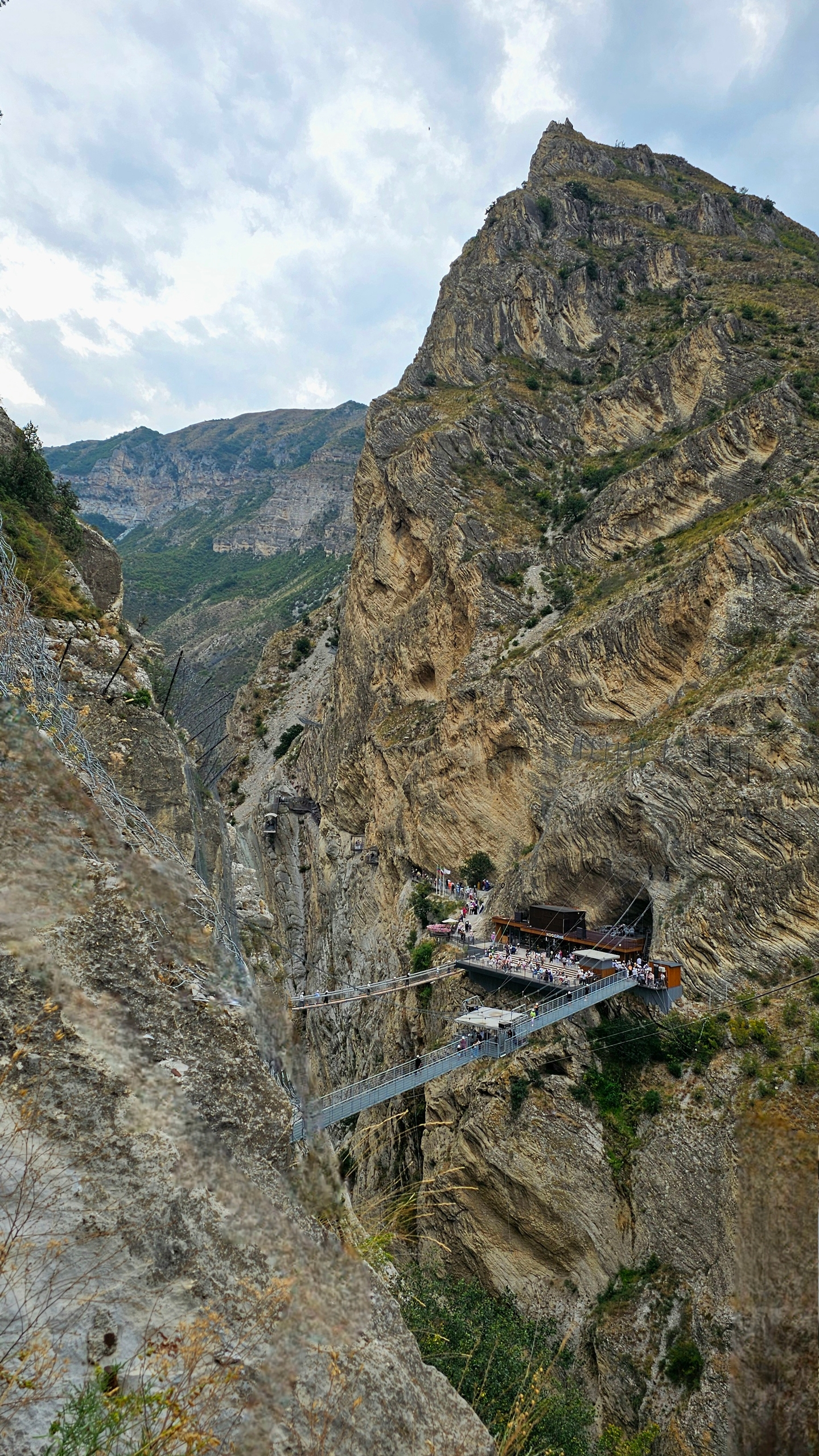 Весеннее пламя Дагестана (34/63)