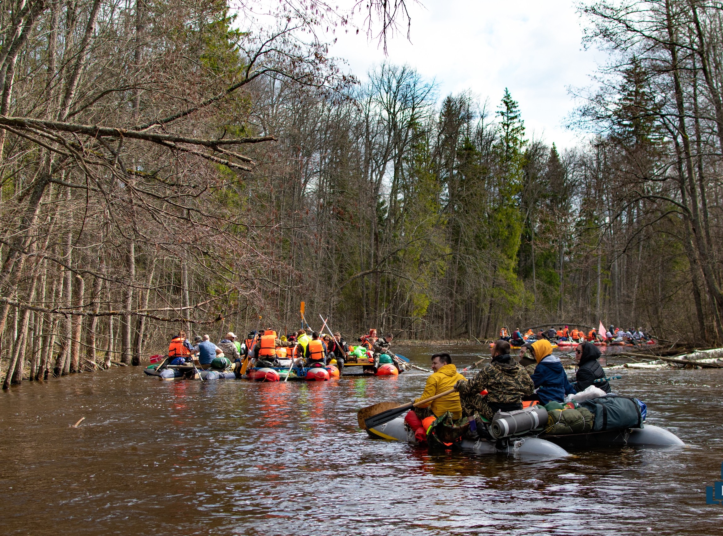 Сплав по таежной реке Юшут! (12/20)