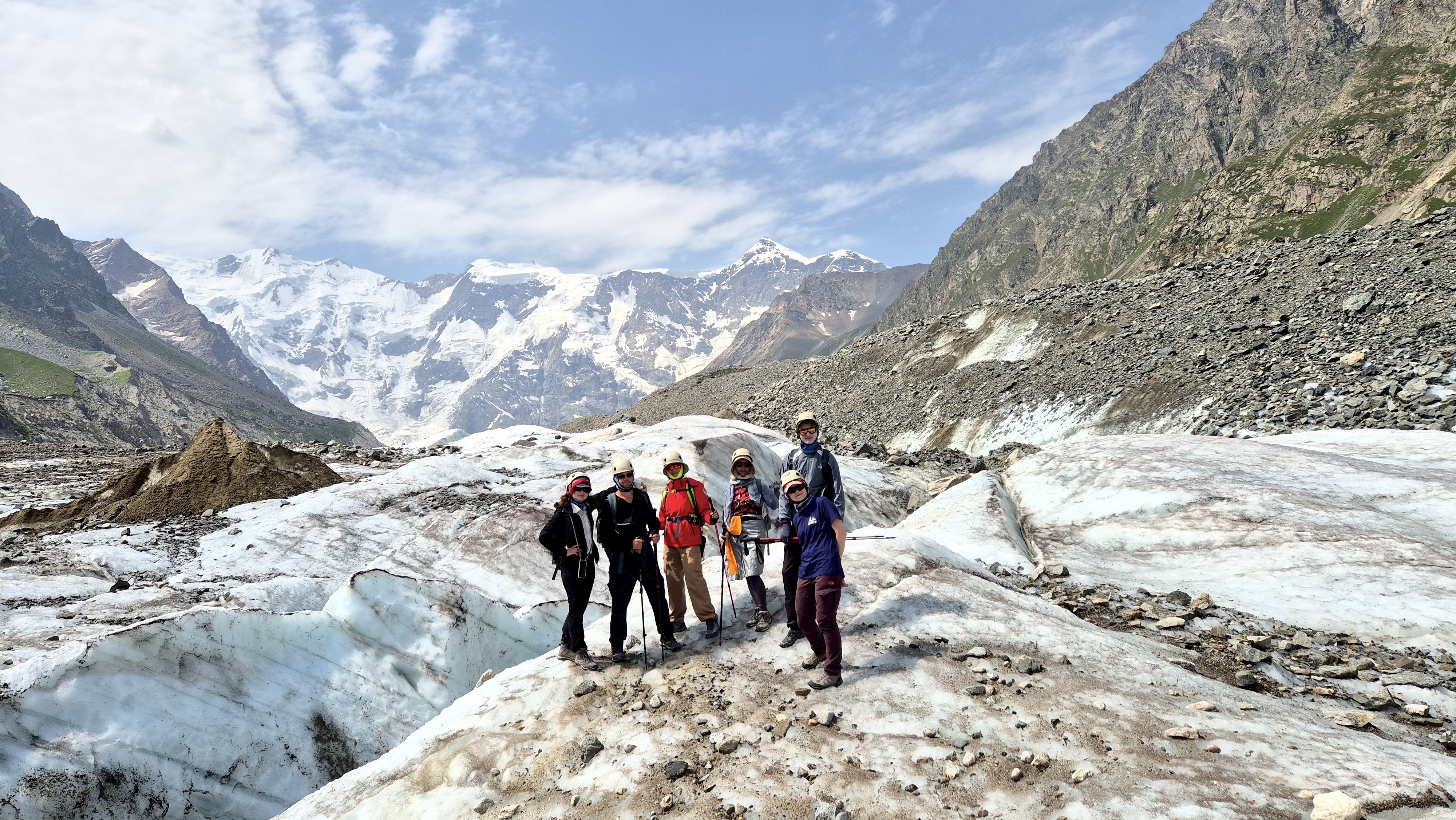 Безенги. Главные стены Кавказа. Палаточный лагерь (37/42)