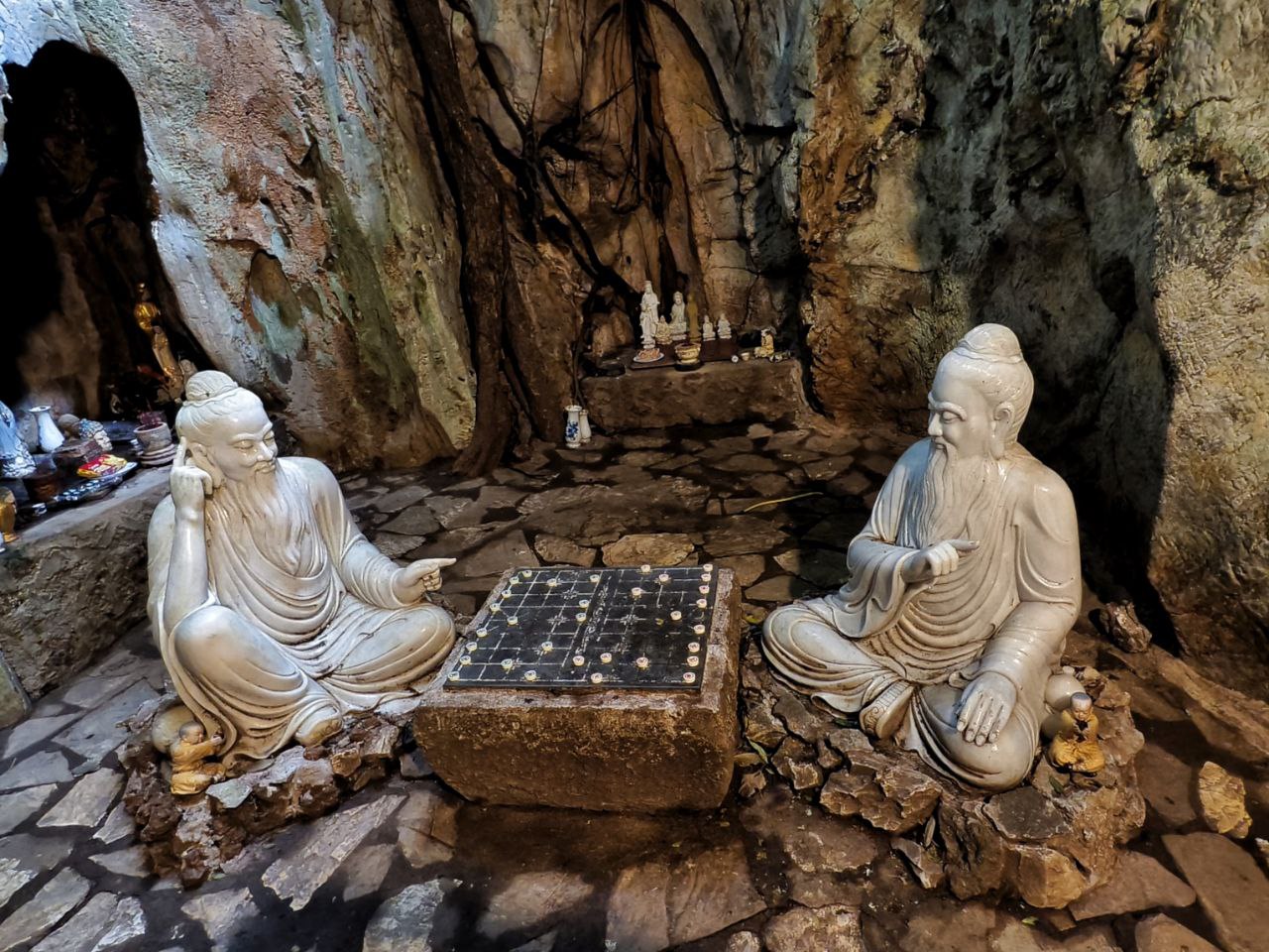 Путешествие к центру земли. Великолепный Дананг (11/35)