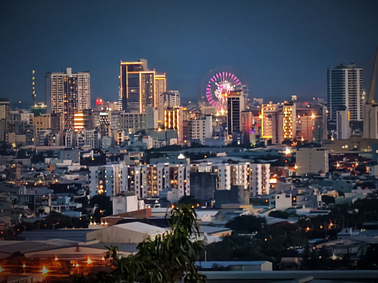 Путешествие к центру земли. Великолепный Дананг (2/35)