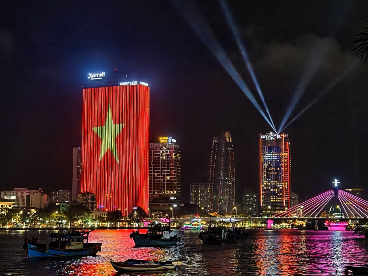 Путешествие к центру земли. Великолепный Дананг (33/35)