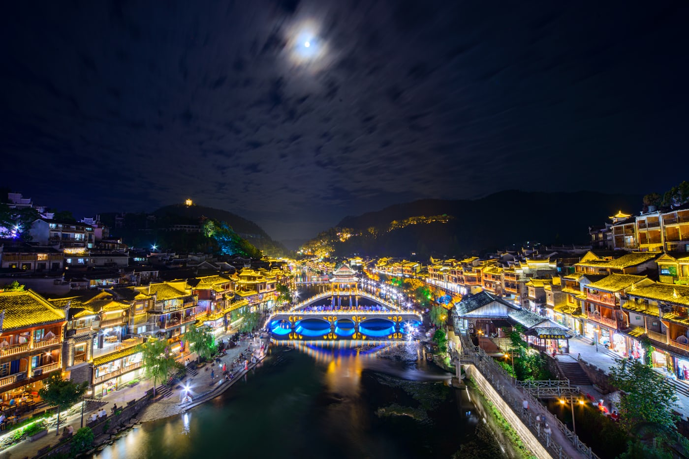 Открой Гуйчжоу: Хуангошу, Фаньцзиншань, самый высокий в мире мост, народы Мяо и Дун (14/16)