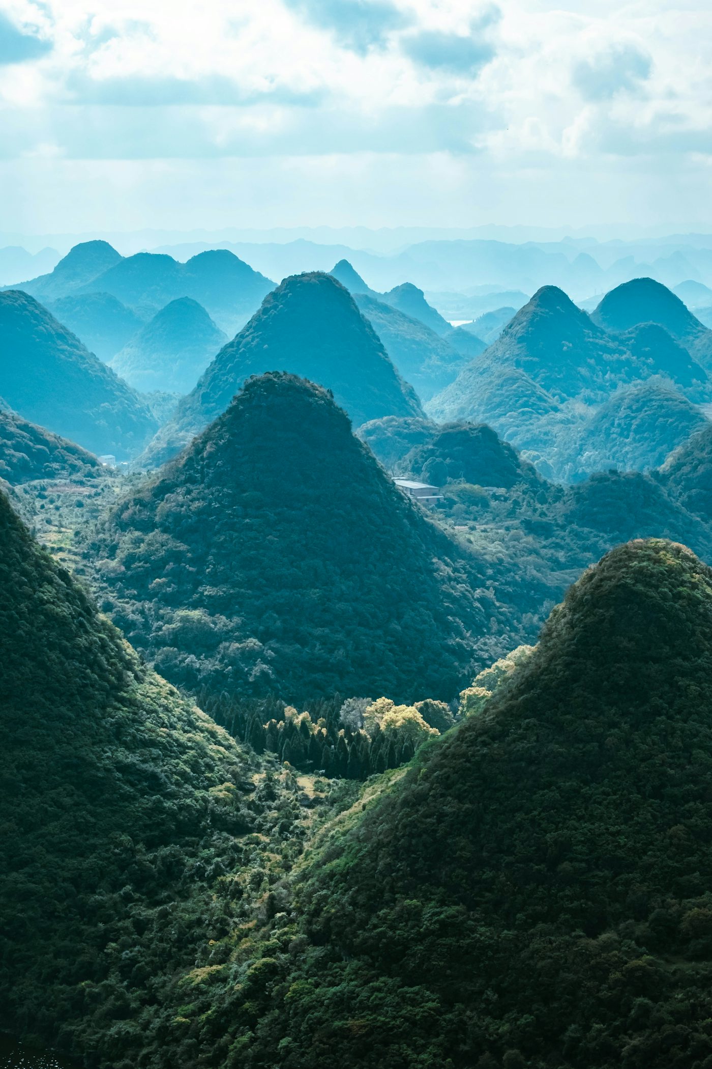 Открой Гуйчжоу: Хуангошу, Фаньцзиншань, самый высокий в мире мост, народы Мяо и Дун (5/16)