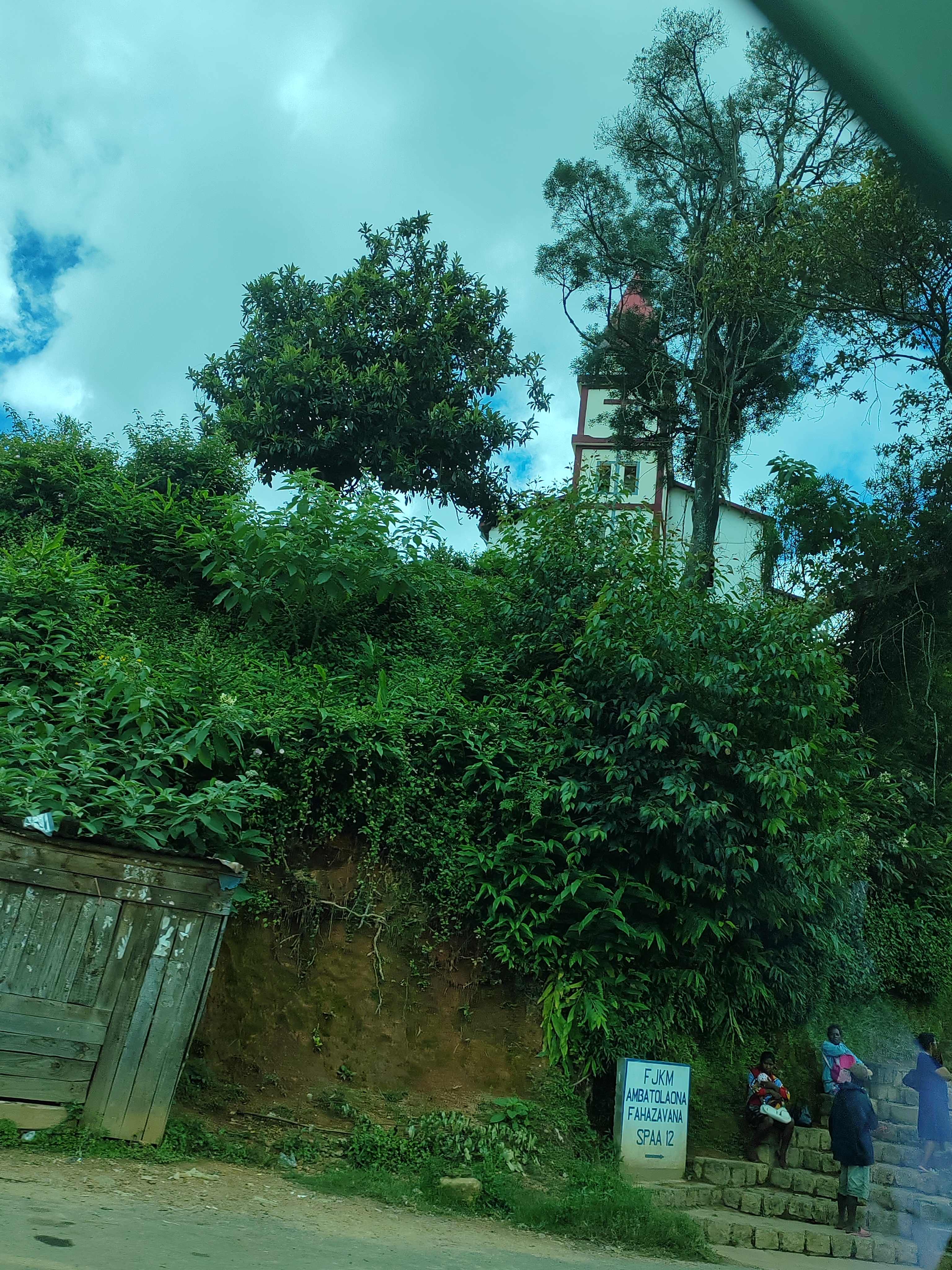 Мадагаскар: приключения на зелёном острове! Внутренние рейсы включены! (112/333)