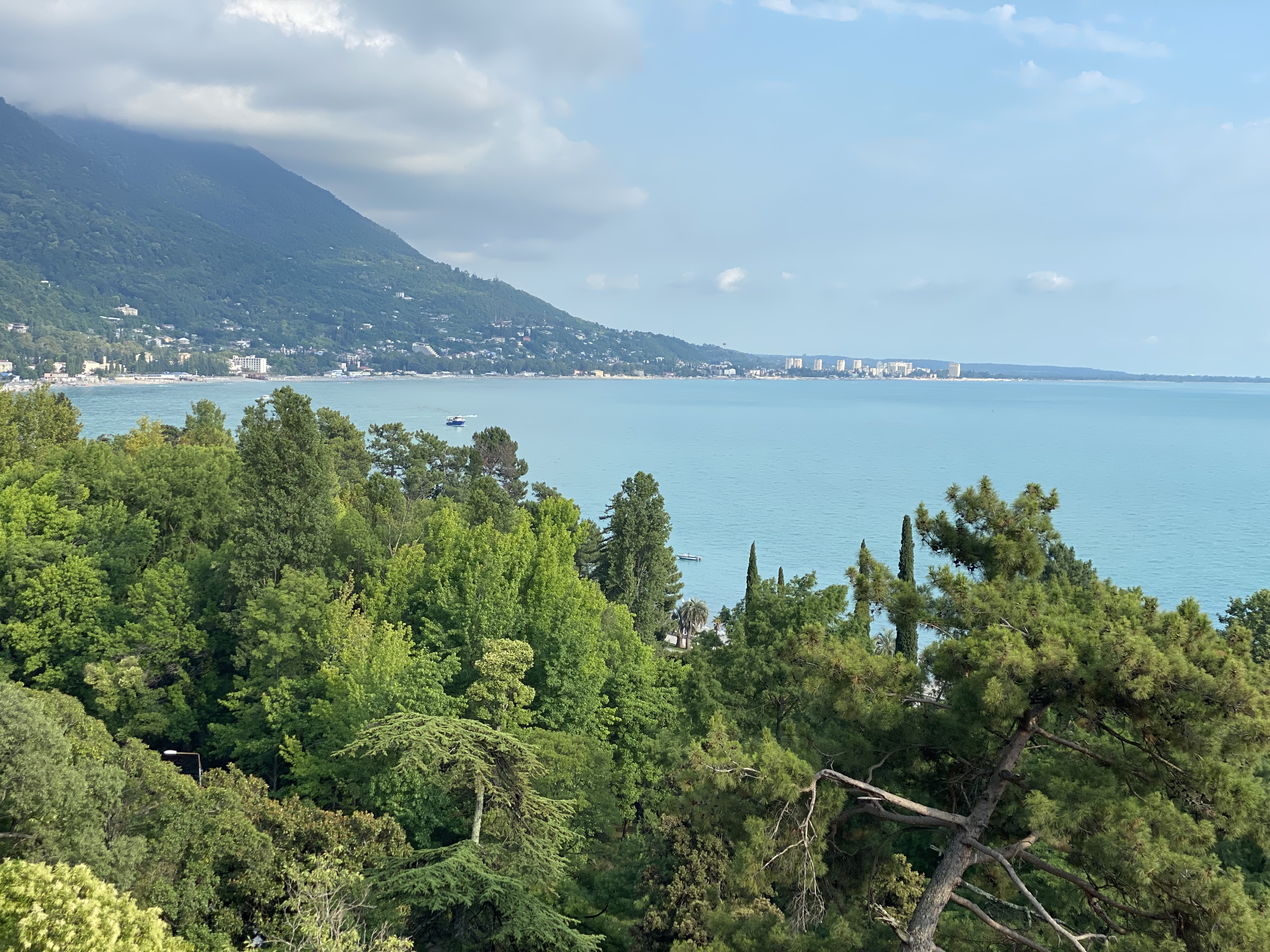 Женщина стихии: дикая, живая, настоящая. Абхазия (4/13)