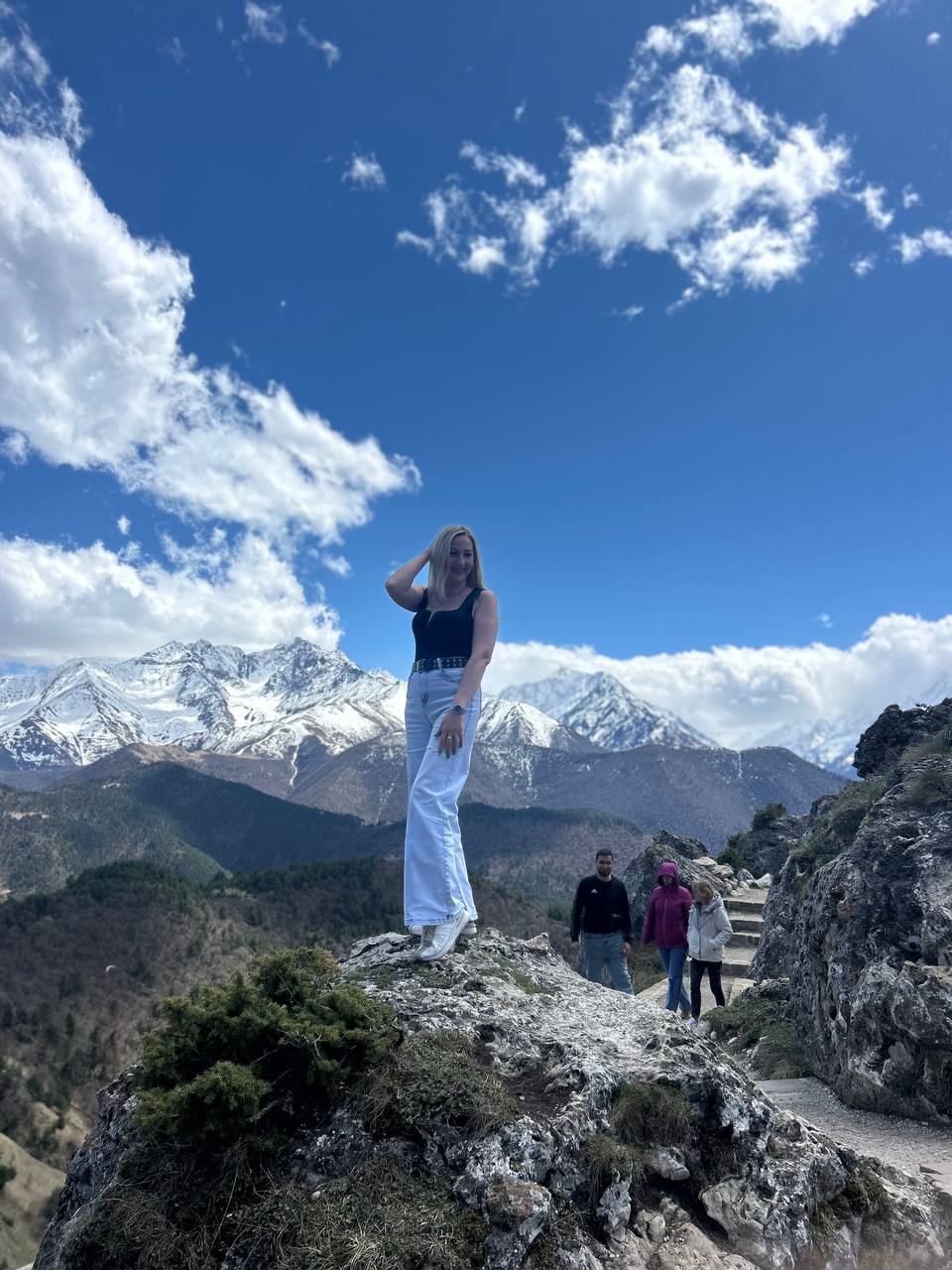 Великолепие гор, кавказская кухня и тёплая компания. Путешествие по трем республикам (3/39)