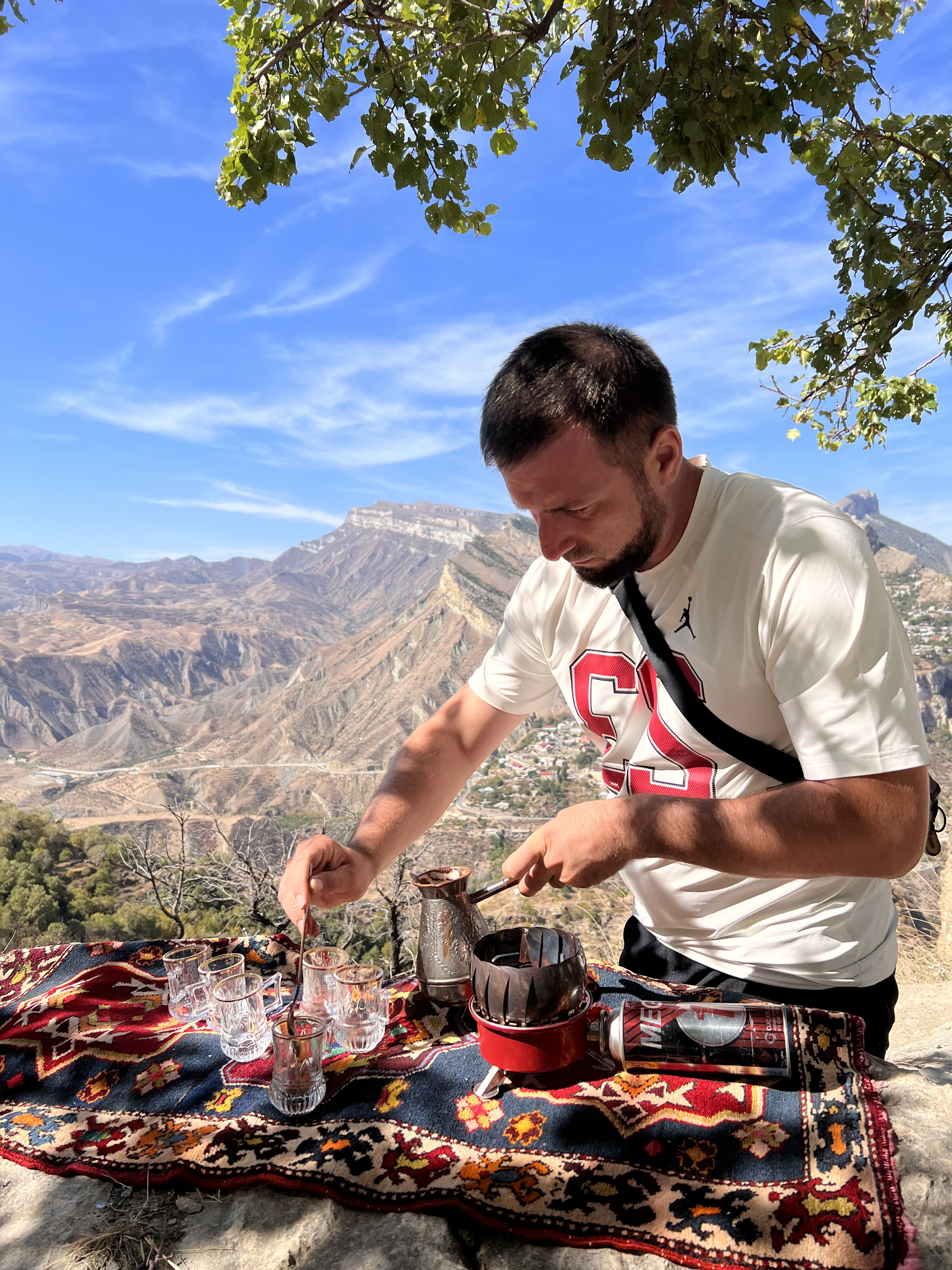 Гунибские просторы и Бархан