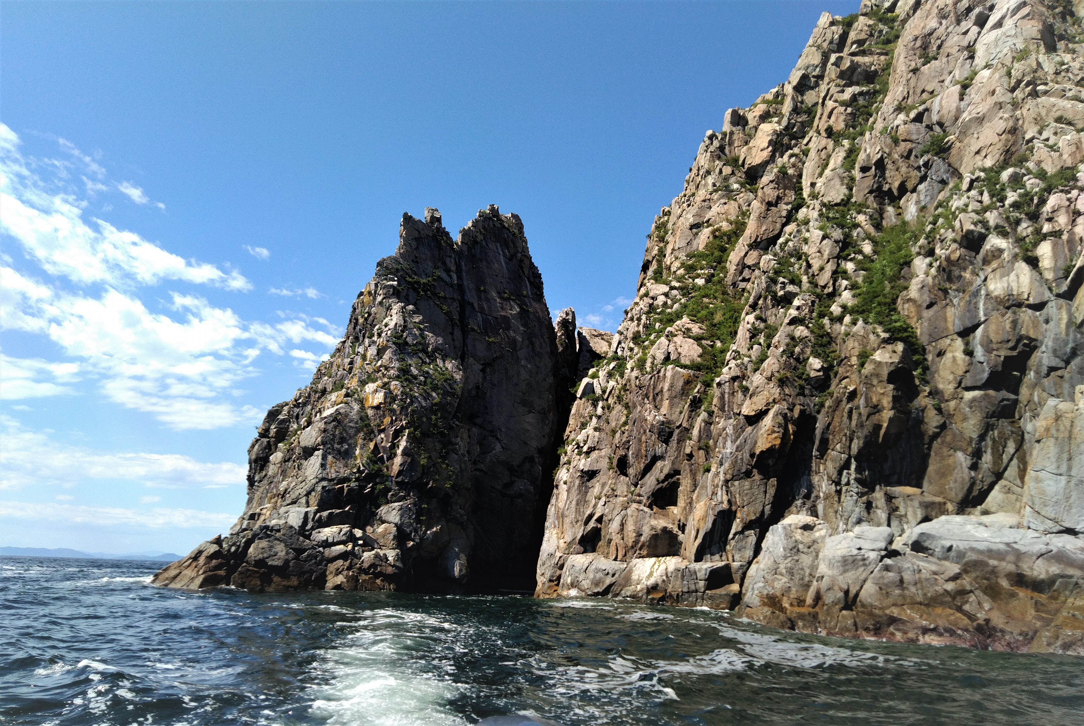 Морская экскурсия Полуостров Гамова + отдых на пляже - маяк, сосны и ларги (6/13)