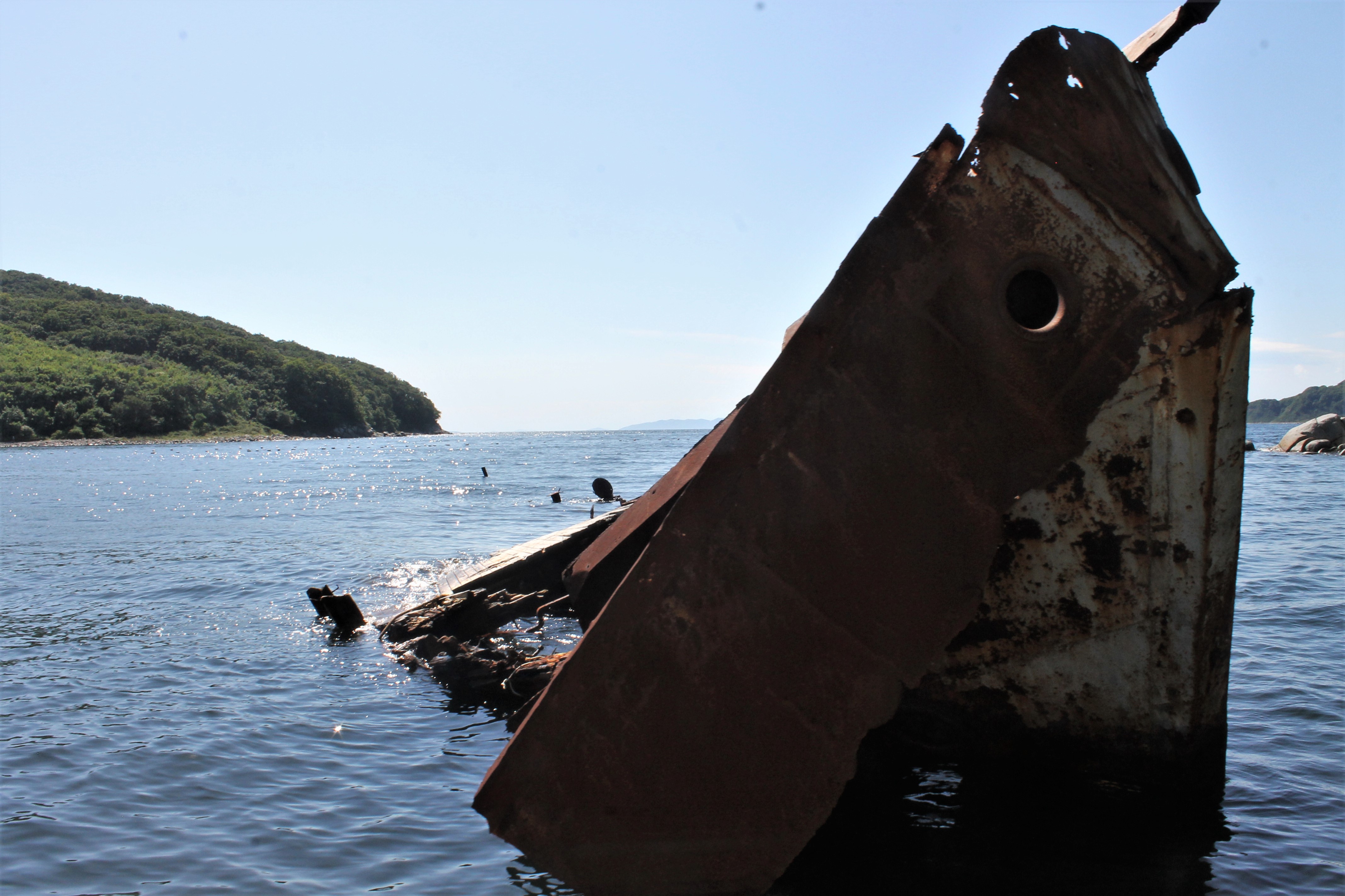 Морская экскурсия Полуостров Гамова + отдых на пляже - маяк, сосны и ларги (9/13)