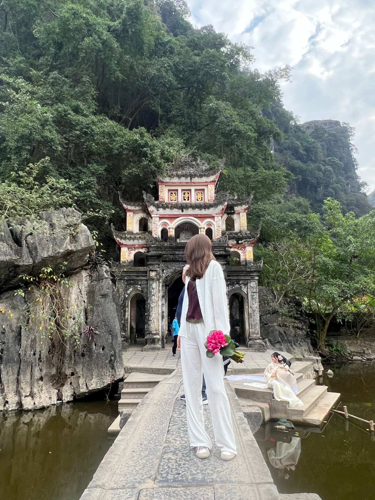 Две легенды Азии: Вьетнам и Камбоджа (9/45)