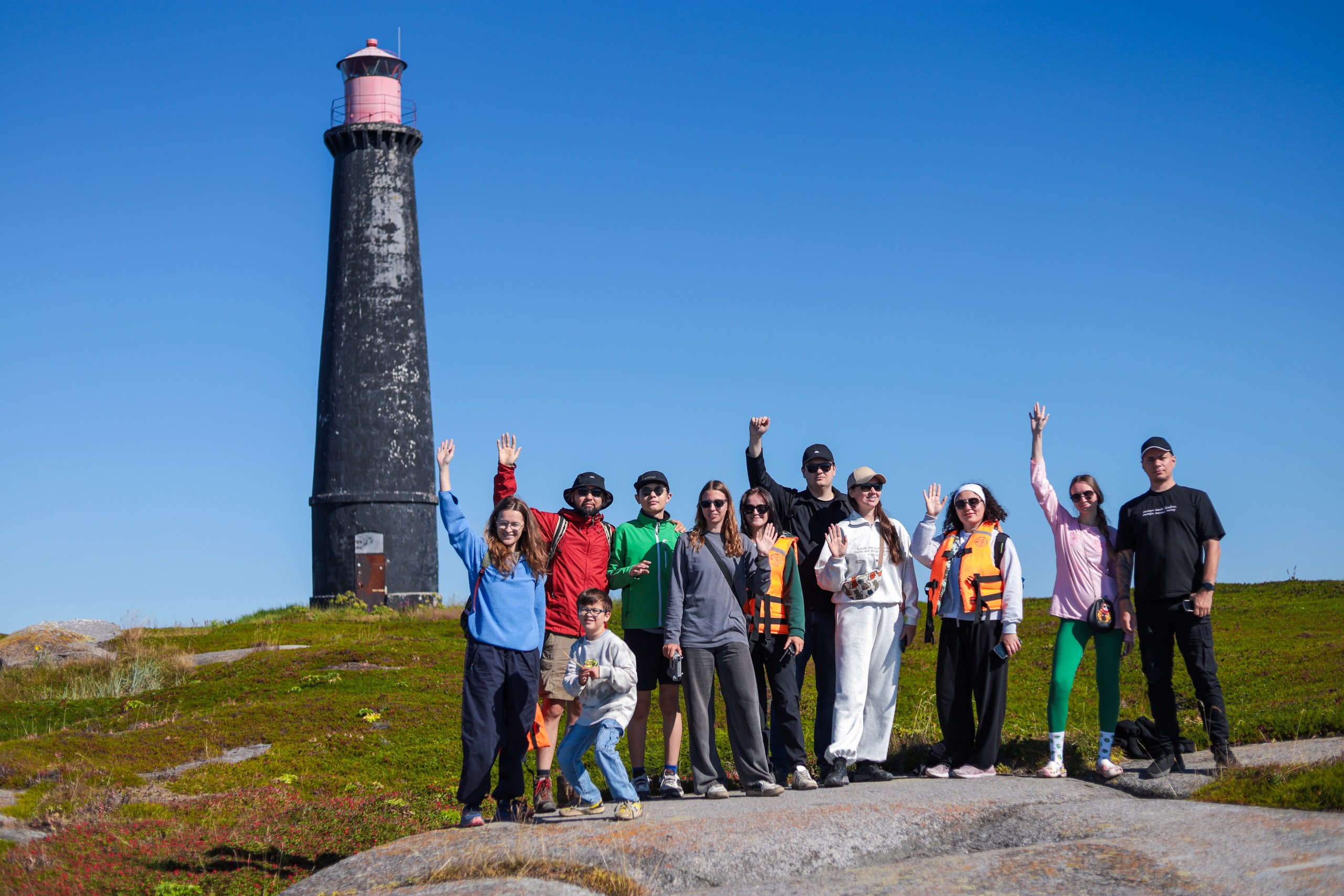 Соловки с биологом: экспедиция к белым китам и древним лабиринтам