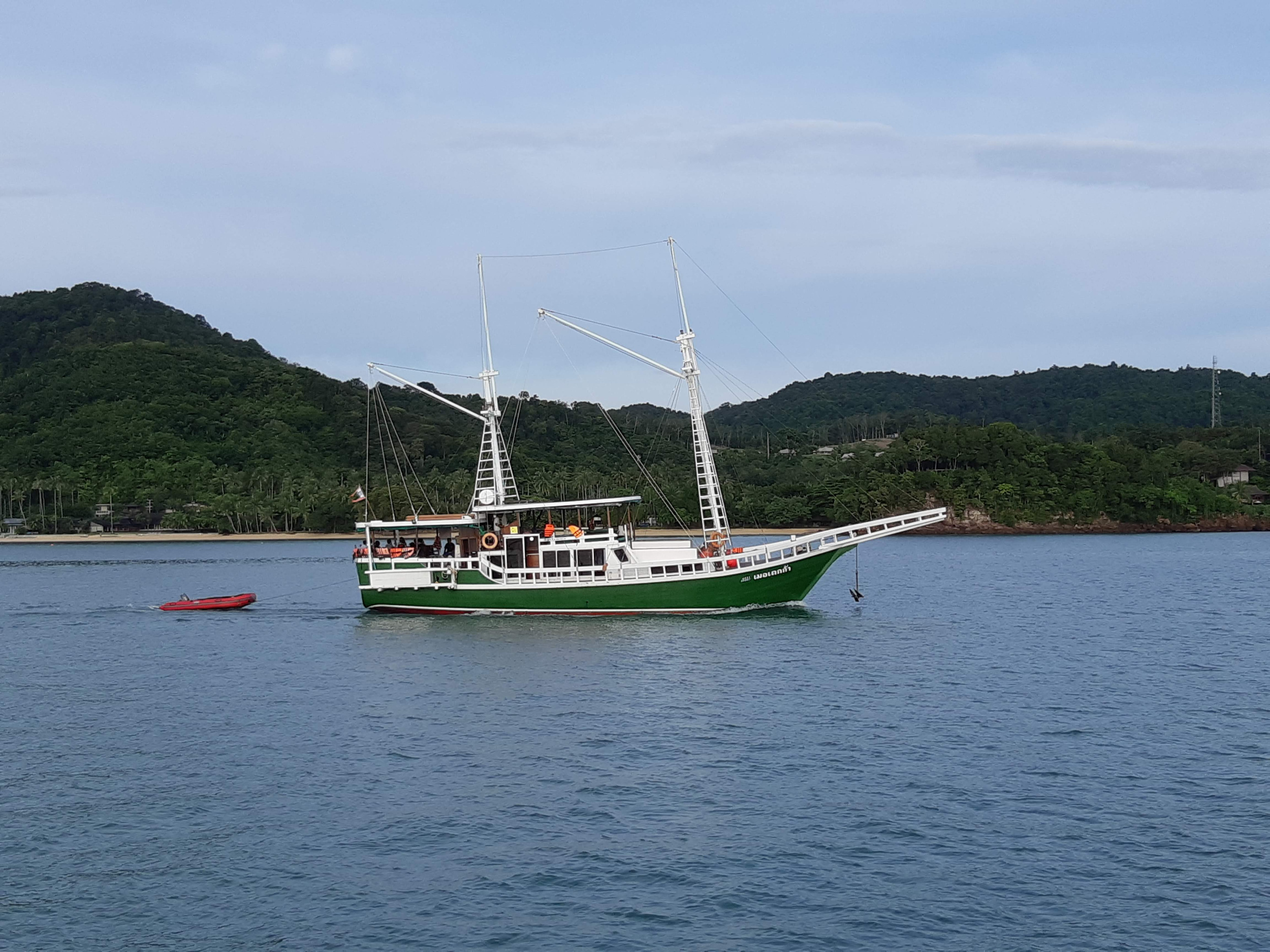 Под парусами индонезийского финиси  за поиском сокровищ в Таиланде! (5/17)
