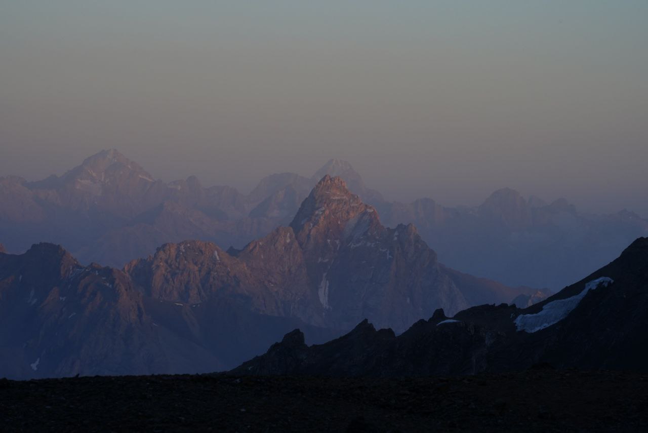 Фанские горы с восхождением на Замок 5020 м и Энергию 5132 м (18/31)