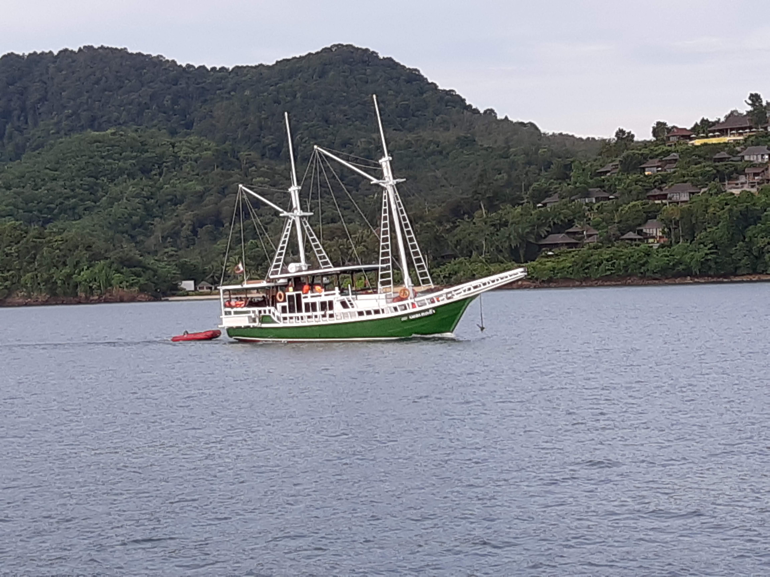 Под парусами индонезийского финиси  за поиском сокровищ в Таиланде! (7/17)