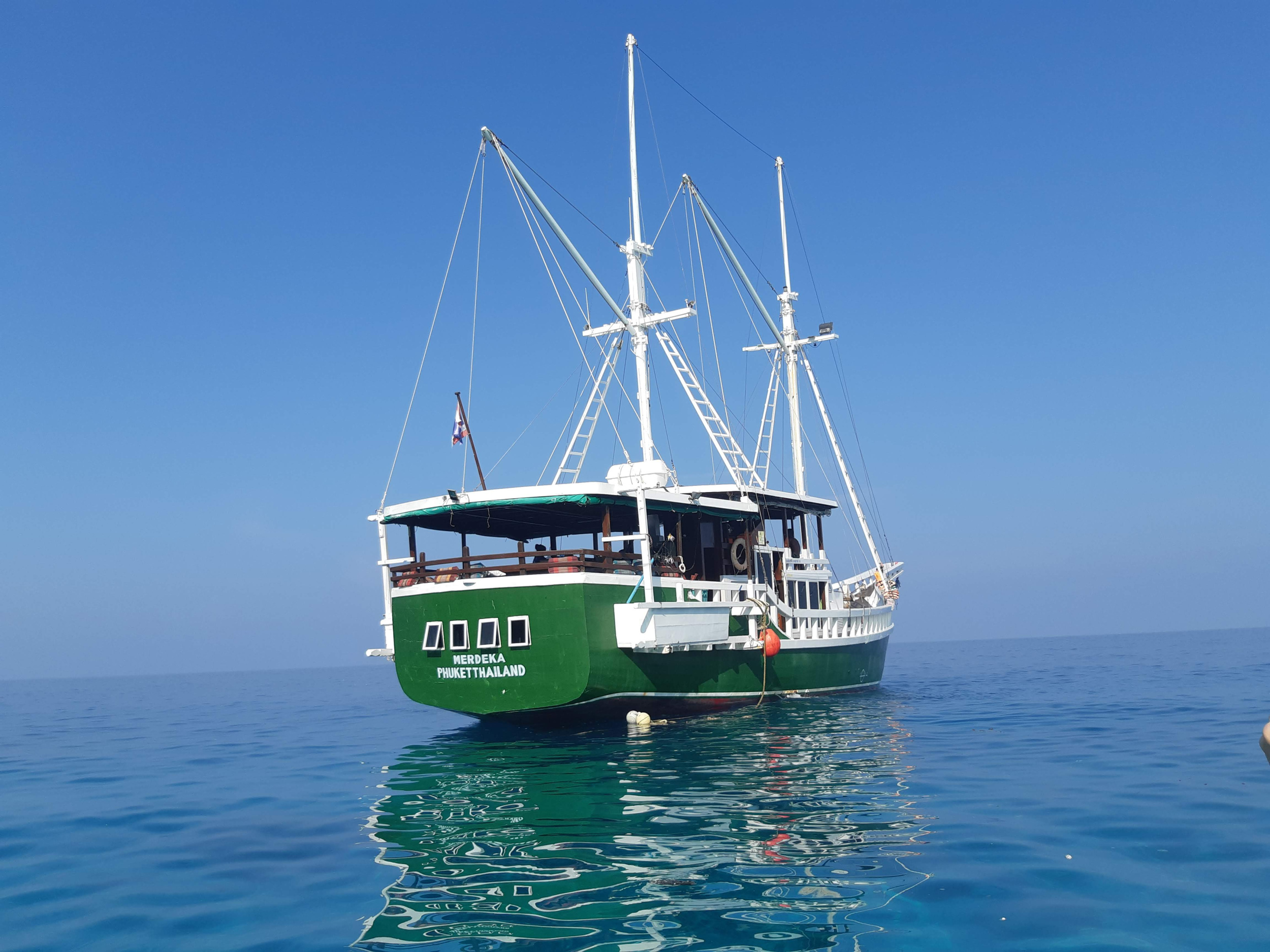 Под парусами индонезийского финиси  за поиском сокровищ в Таиланде! (11/17)