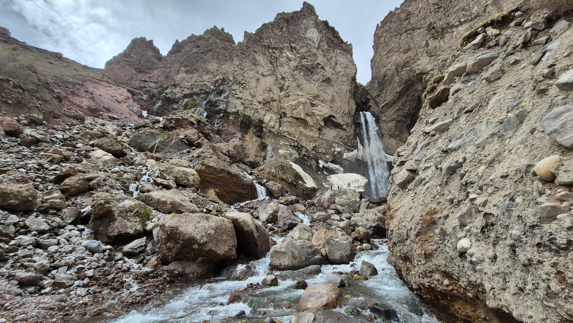 Три жемчужины Кавказа: Эльбрус, Джилы-Су и Бермамыт