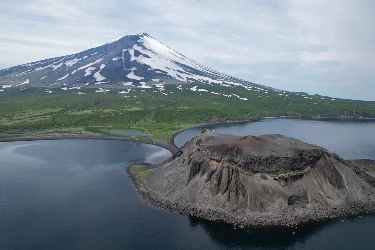 Северные Курилы. Экспедиция к острову Онекотан (16/46)