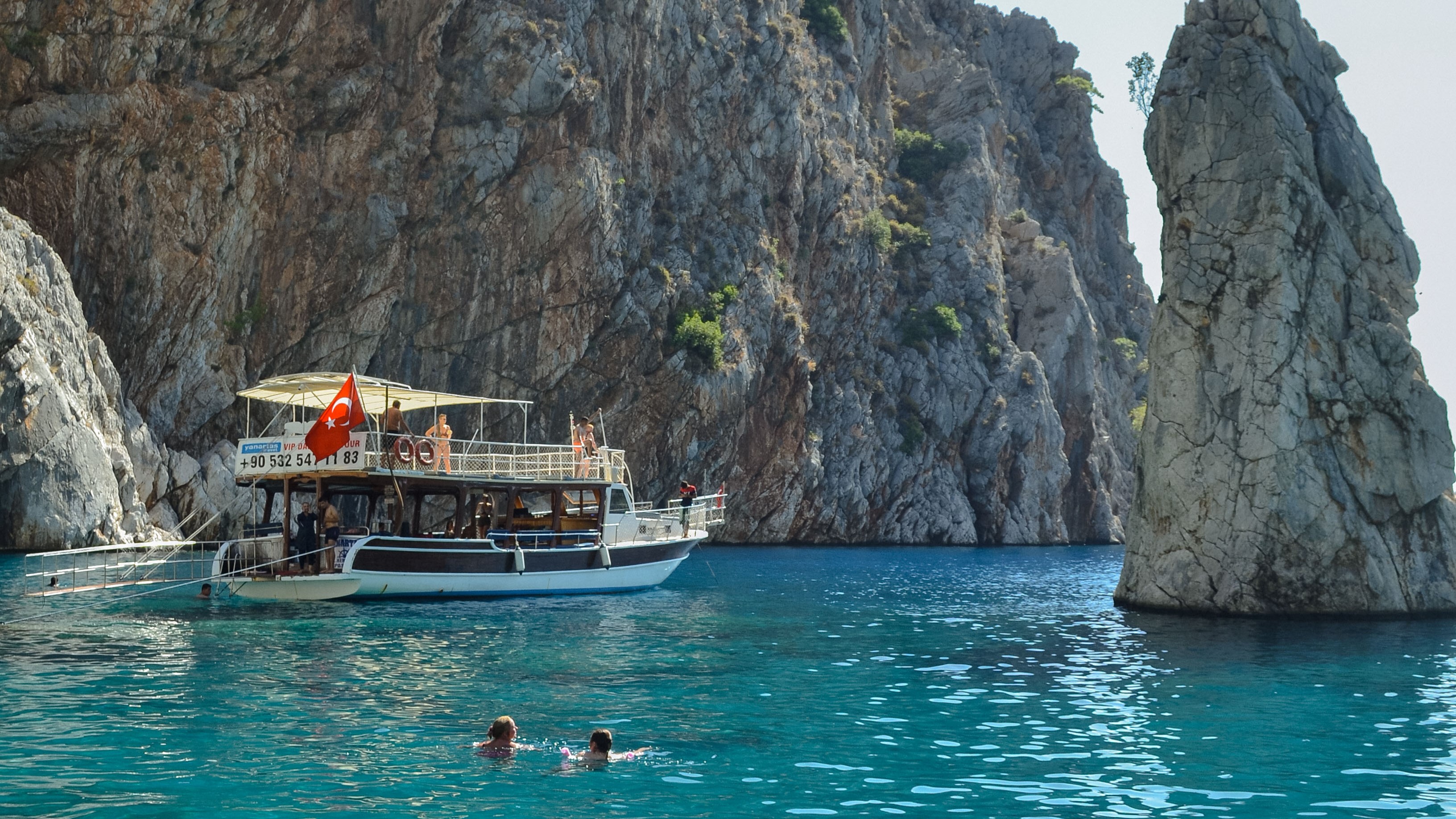 Море! Чирали! Яхта, Огни Химеры