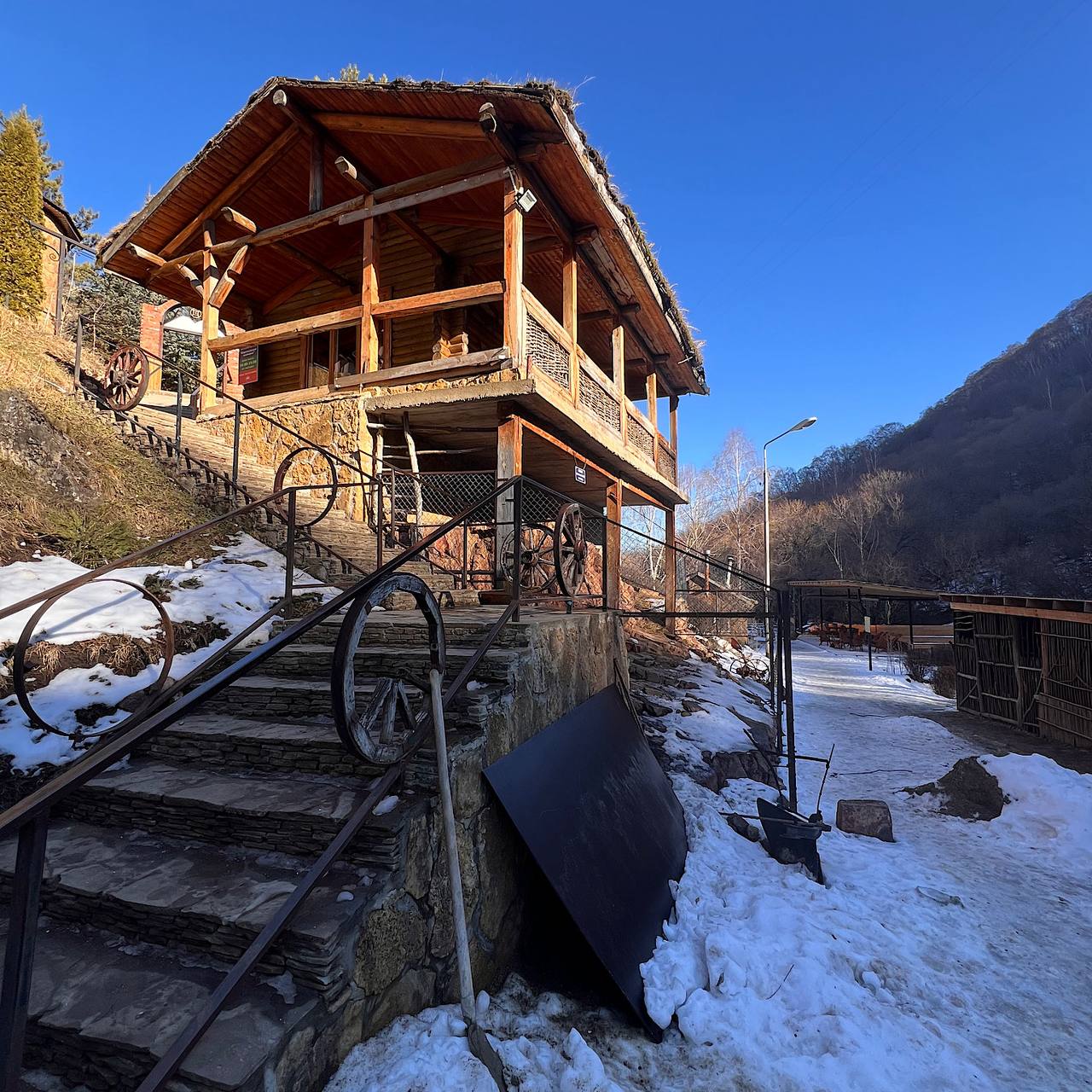 3-в-1 из Ессентуков с термальными источниками! (10/20)