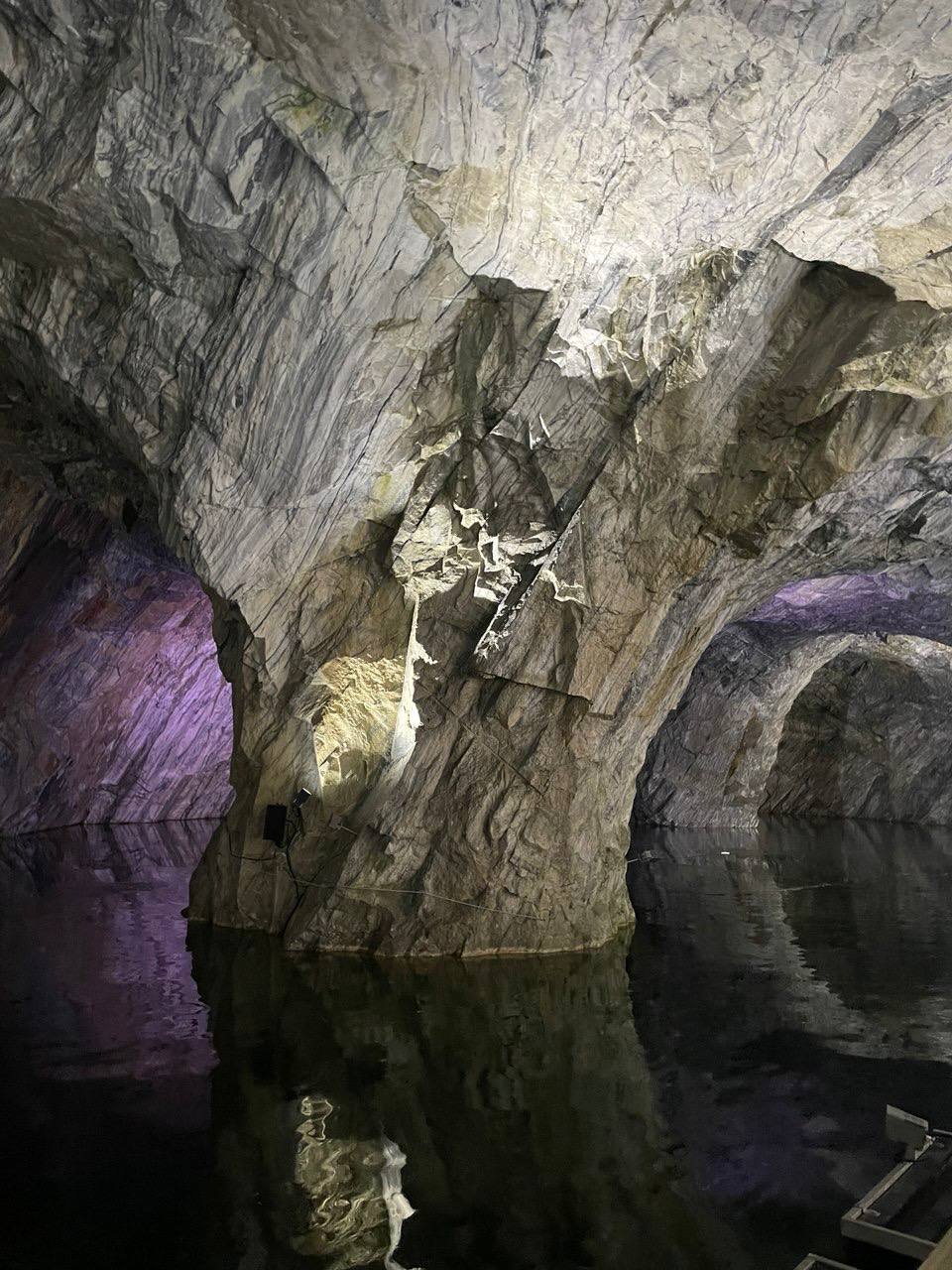 Горный парк Рускеала, Мраморный каньон, Ретропоезд