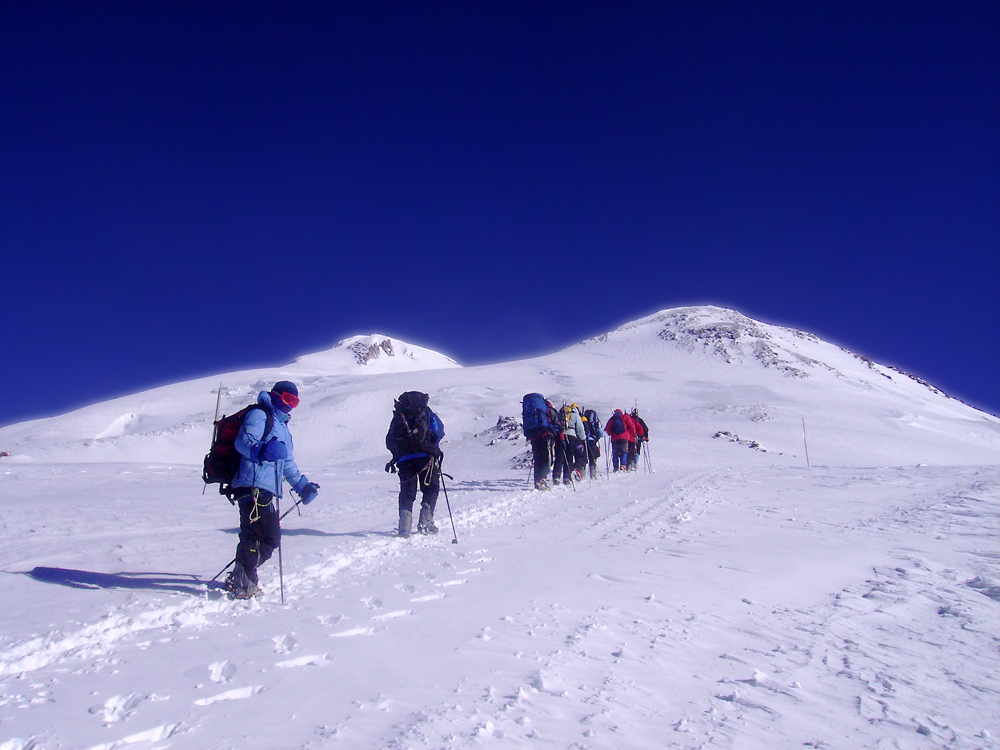 Майское восхождение на Эльбрус с Юга (16/29)