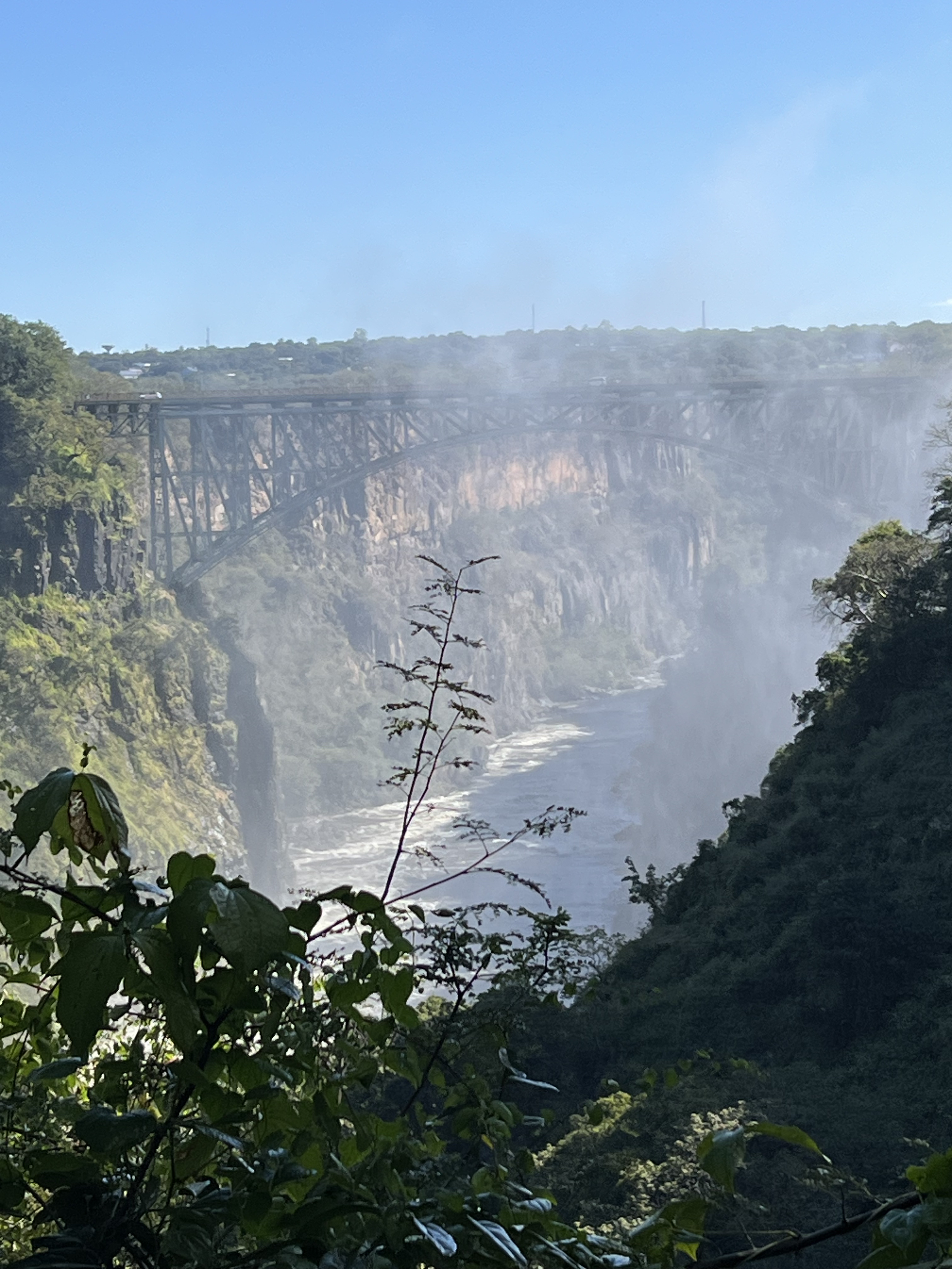 Водопад Виктория и Юар (3/28)