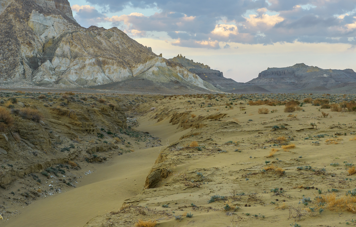 Фототур в Мангистау. Другая планета. (39/124)