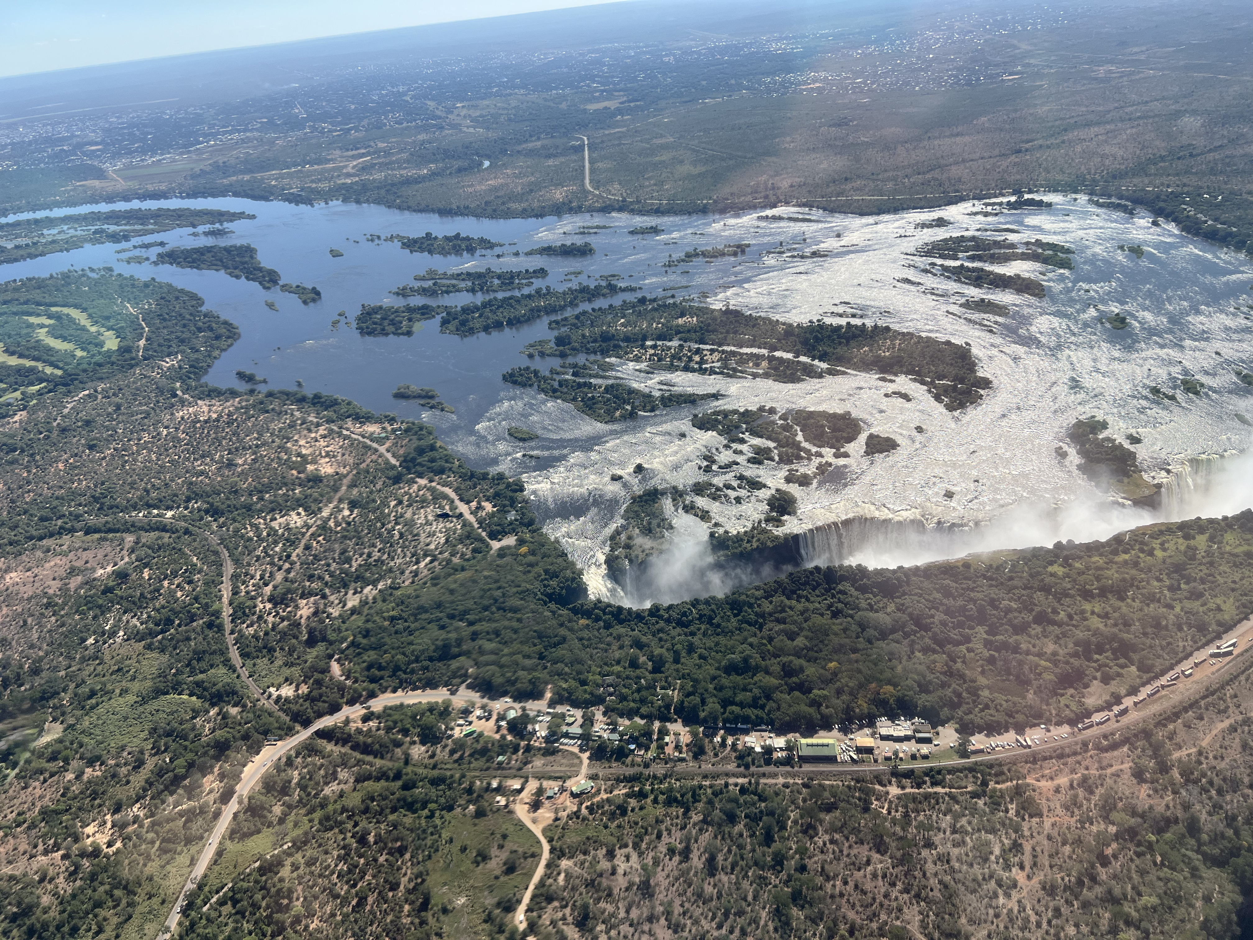 Водопад Виктория и Юар