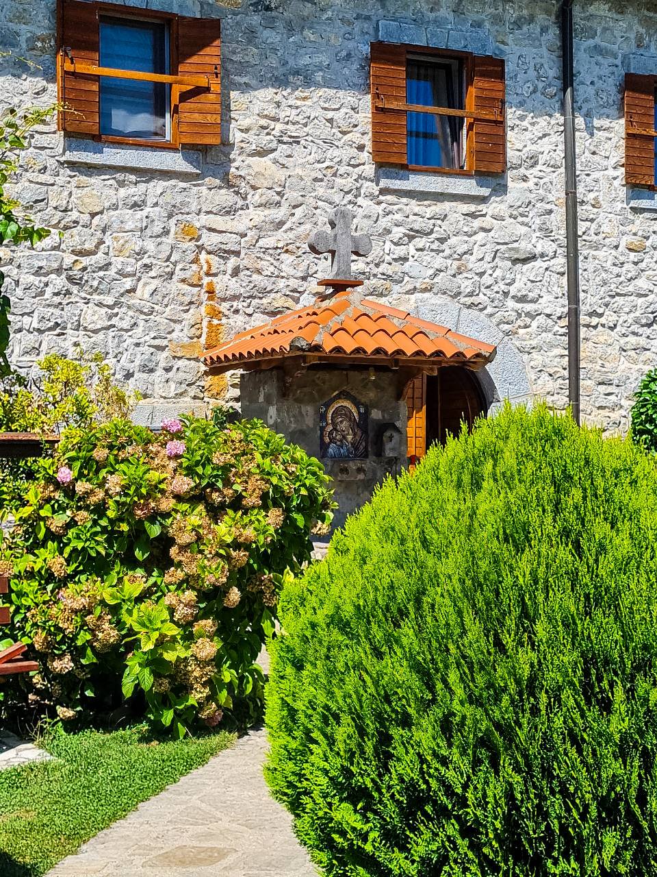 Круиз на яхте по уютной вкусной средневековой Черногории (6/15)