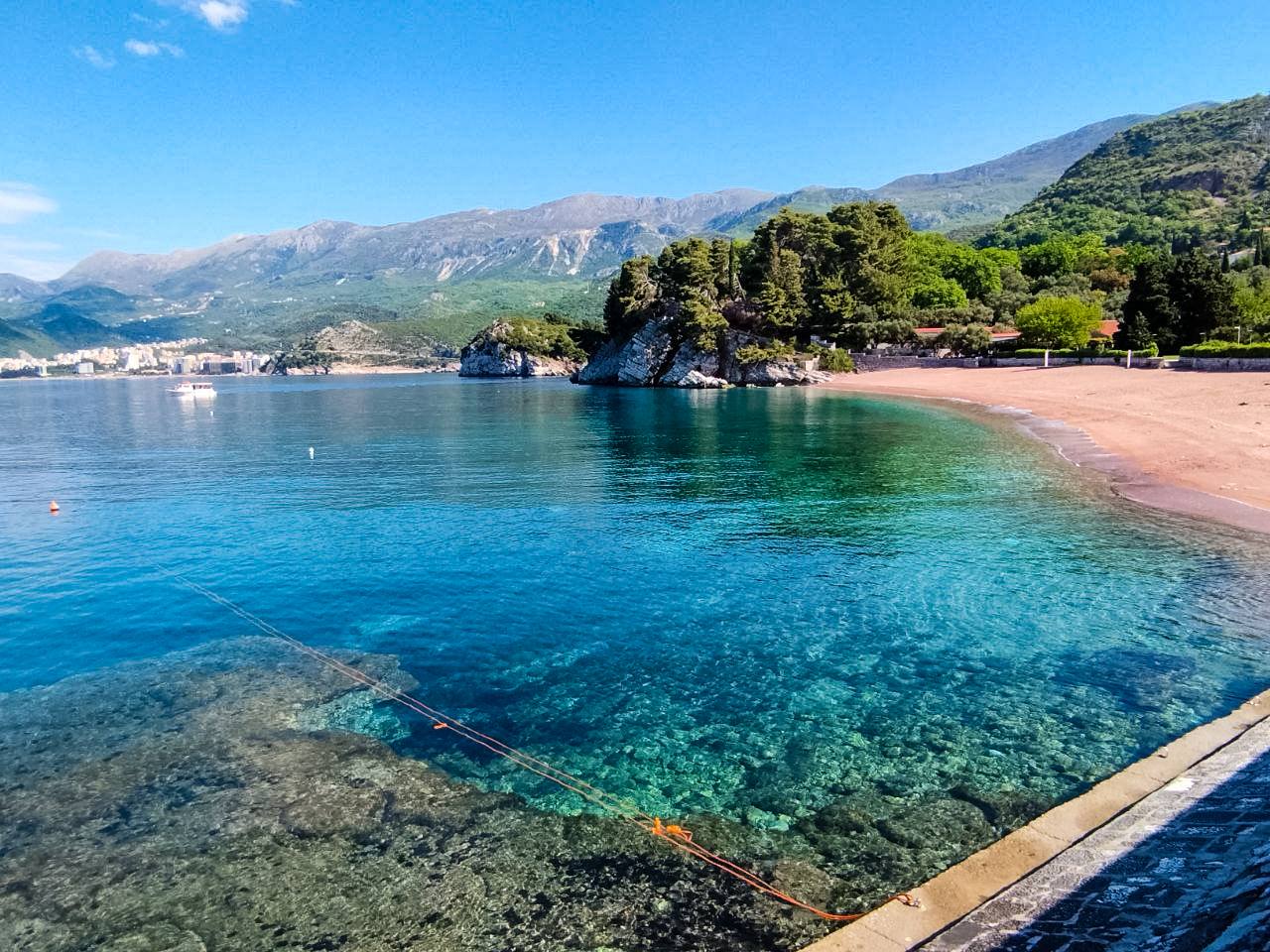 Круиз на яхте по уютной вкусной средневековой Черногории (7/15)