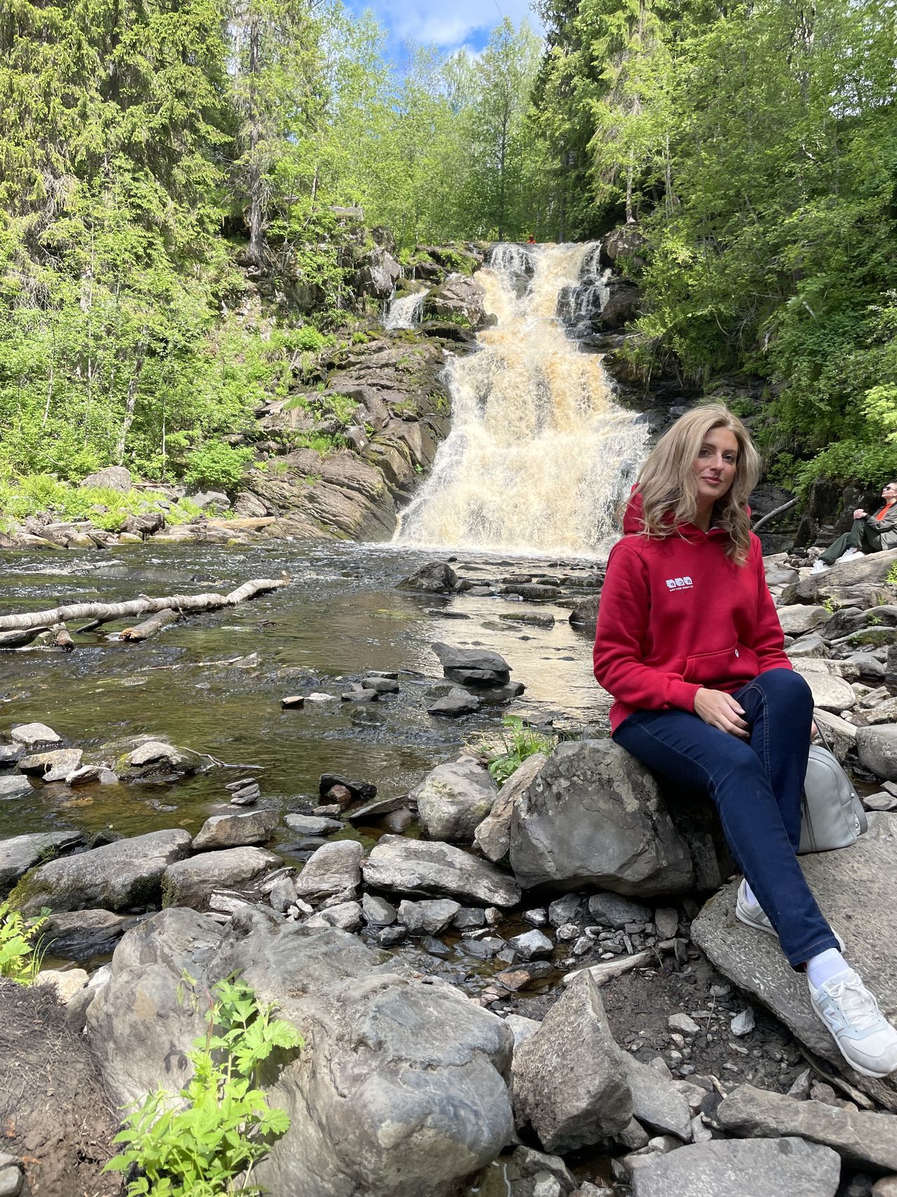 Водопады, месторождение граната, закат над Ладогой