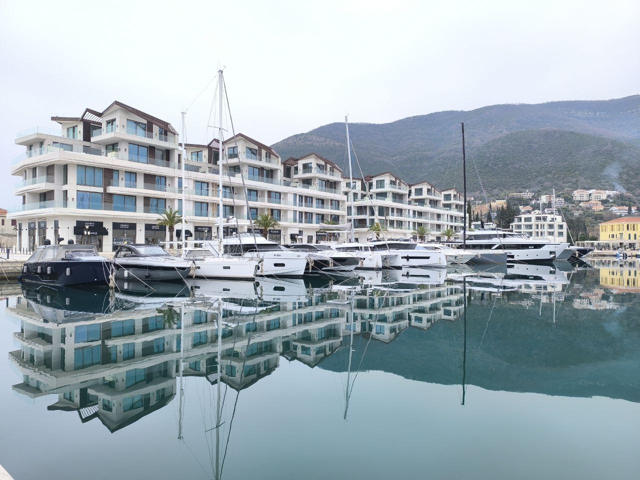 Черногория: Ваш побег от рутины в мир венецианской эстетики и заповедных гор. (16/29)