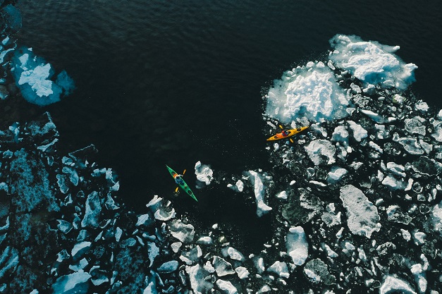 За уходящим льдом Байкала