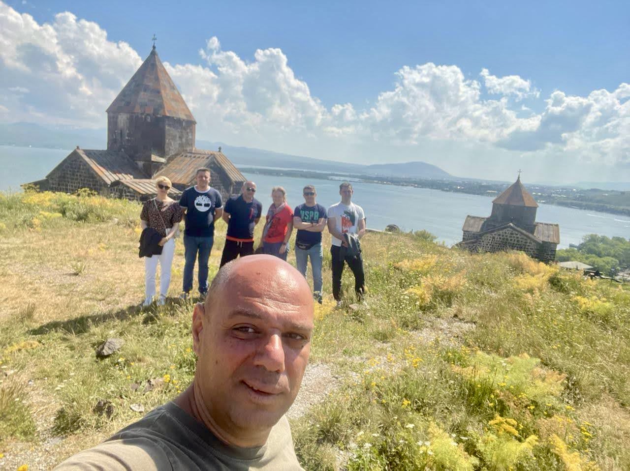 Джан-трип: Армения между храмами и тостами (30/52)