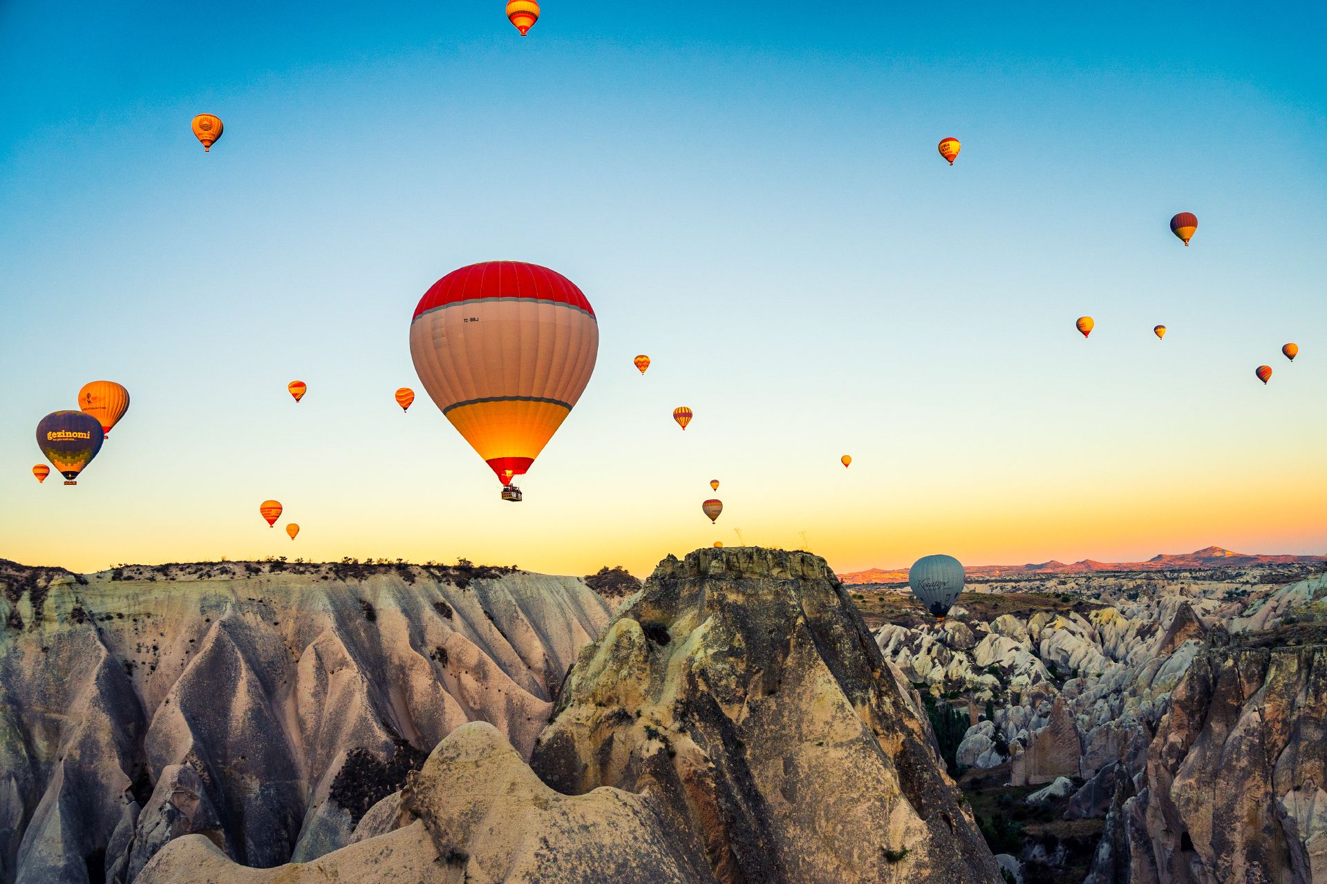 Премиум-тур по Каппадокии до 6 человек: отель в пещере, конная прогулка, подземный город