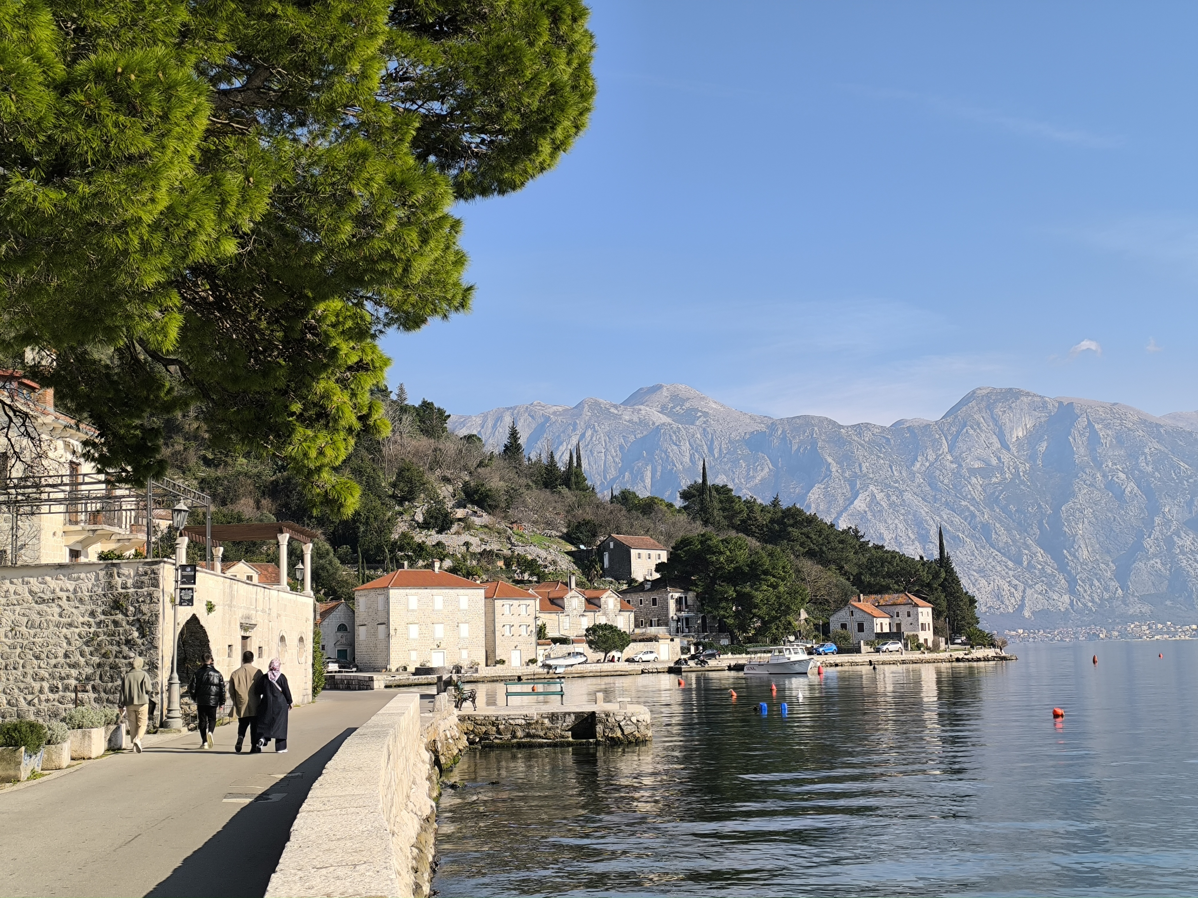 Черногория: Ваш побег от рутины в мир венецианской эстетики и заповедных гор.