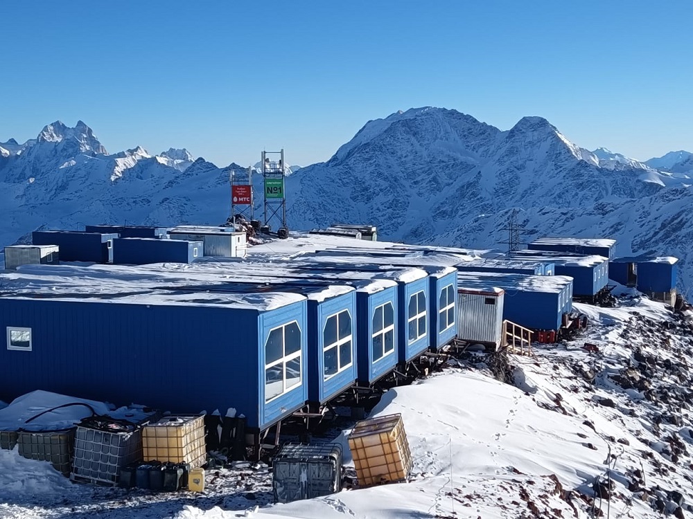 Майское восхождение на Эльбрус с Юга (3/29)