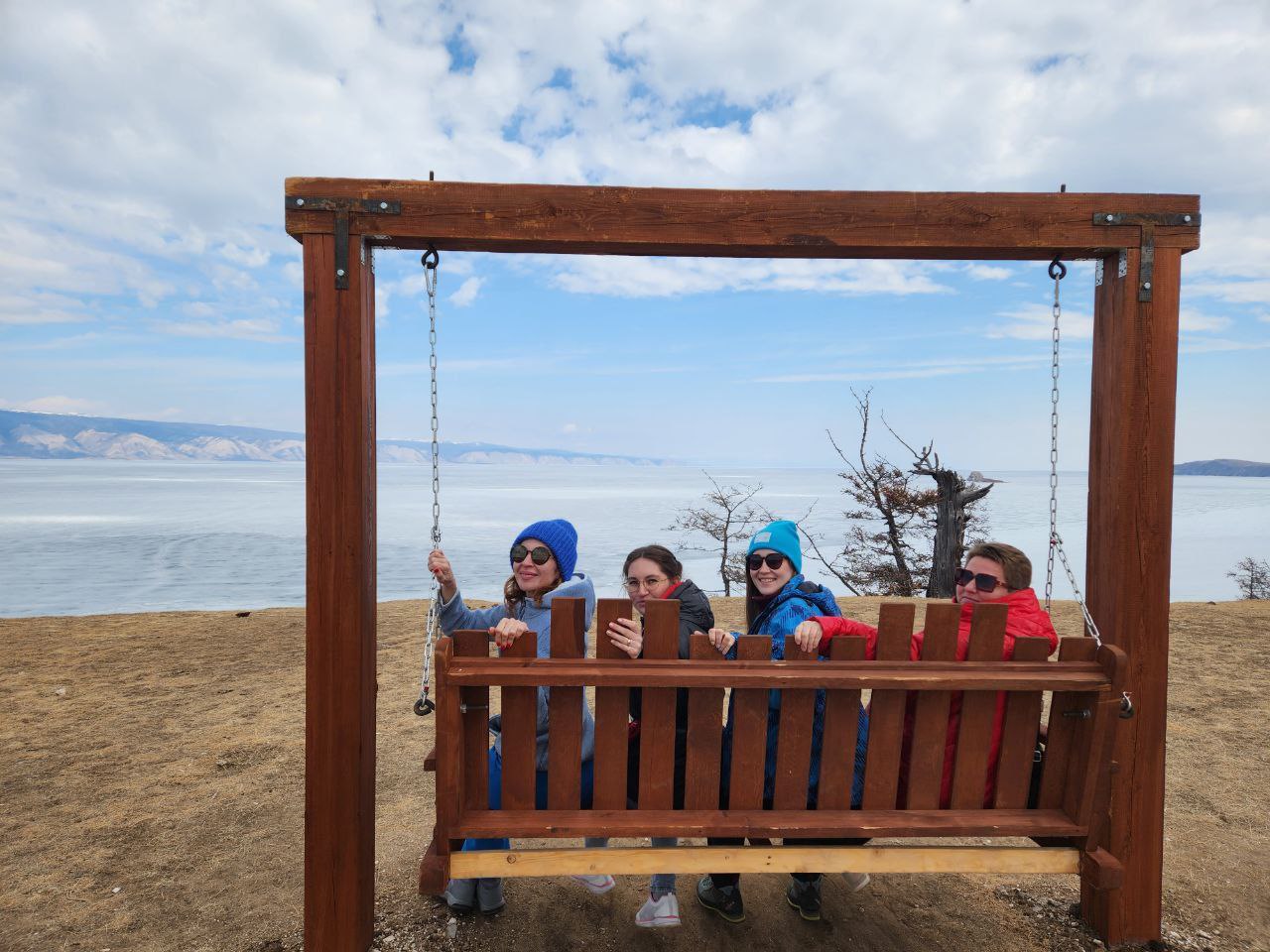 Майский Байкал (6/18)