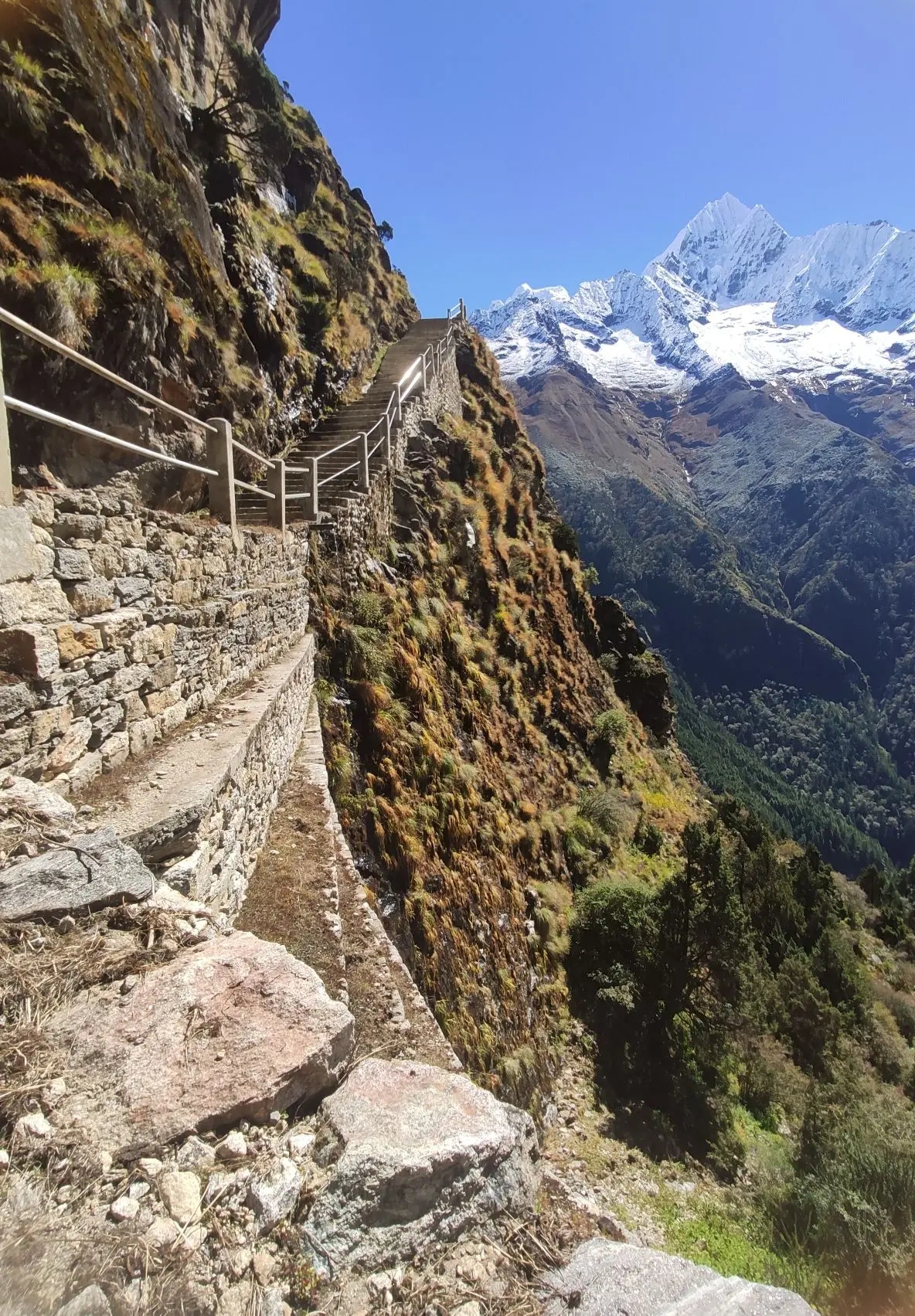 Трекинг к базовому лагерю Эвереста с восхождением на Кала-Паттар (24/48)