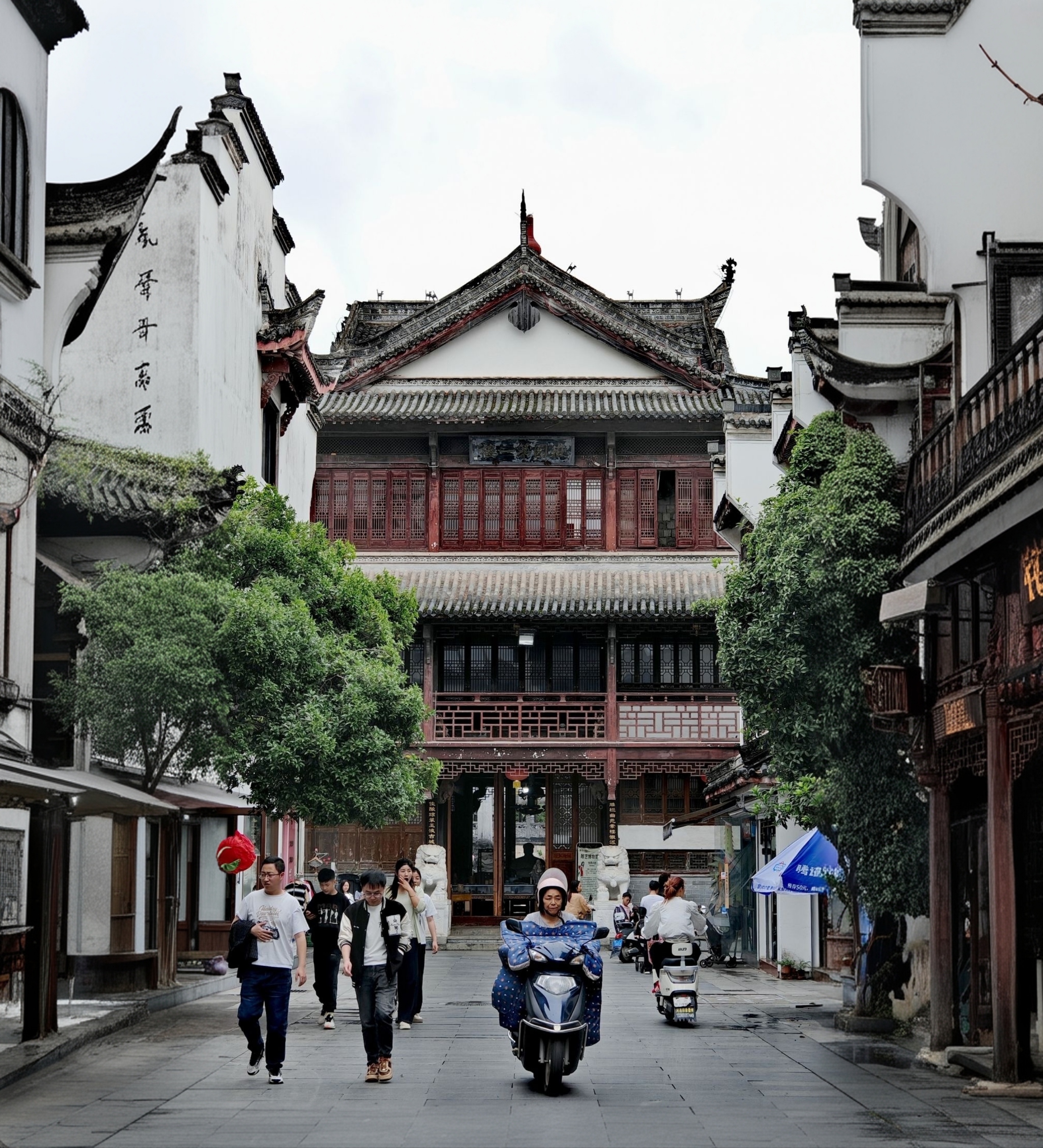 Встречай весну в Восточном Китае: Шанхай, древние деревни, водопады и горы Хуаншань (20/52)