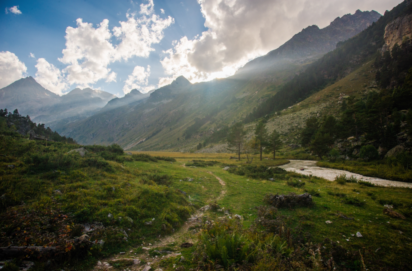 Поход в ущелье Узункол: горы, альпийские луга, ущелья и реки (3/16)