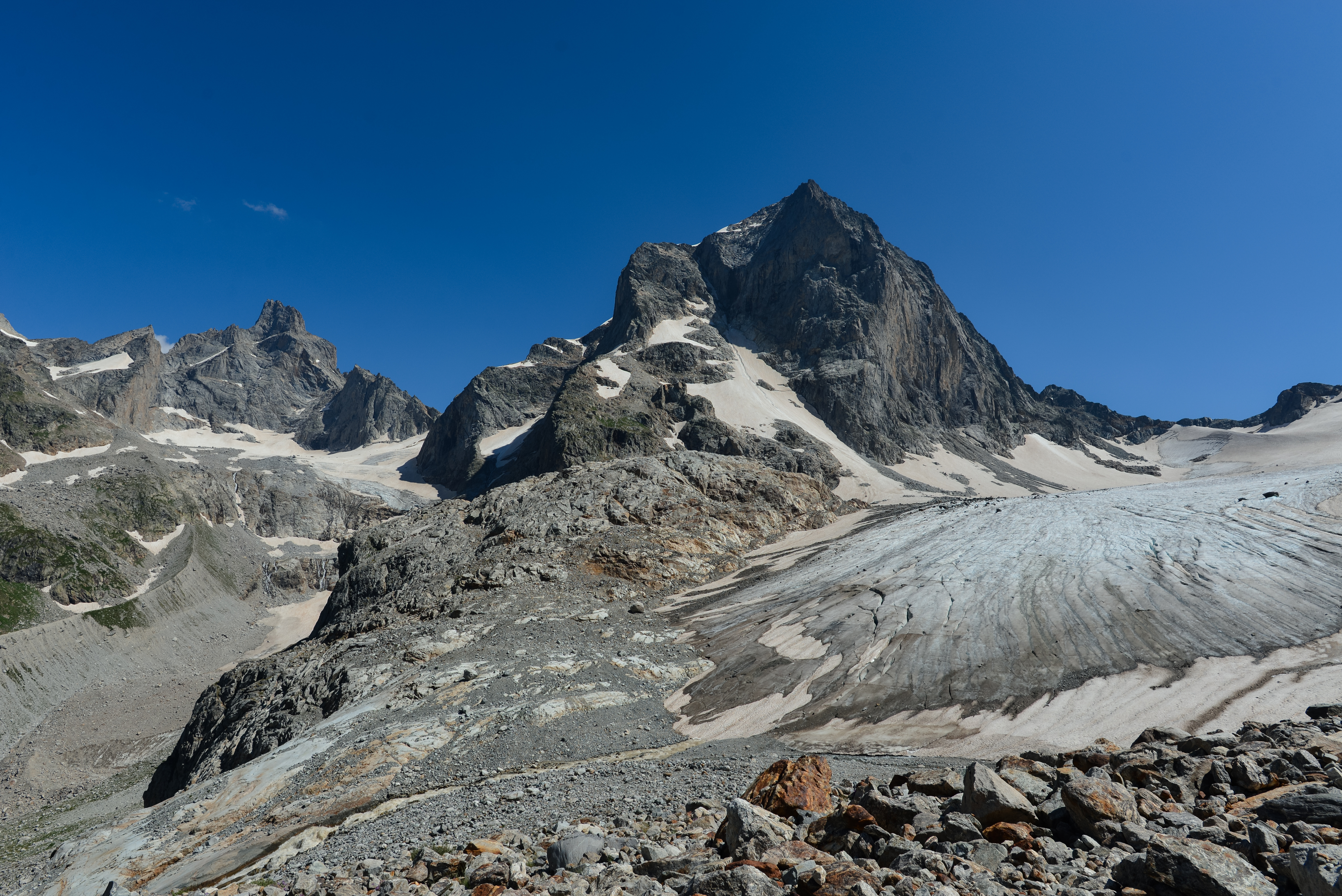 Поход в ущелье Узункол: горы, альпийские луга, ущелья и реки (5/16)