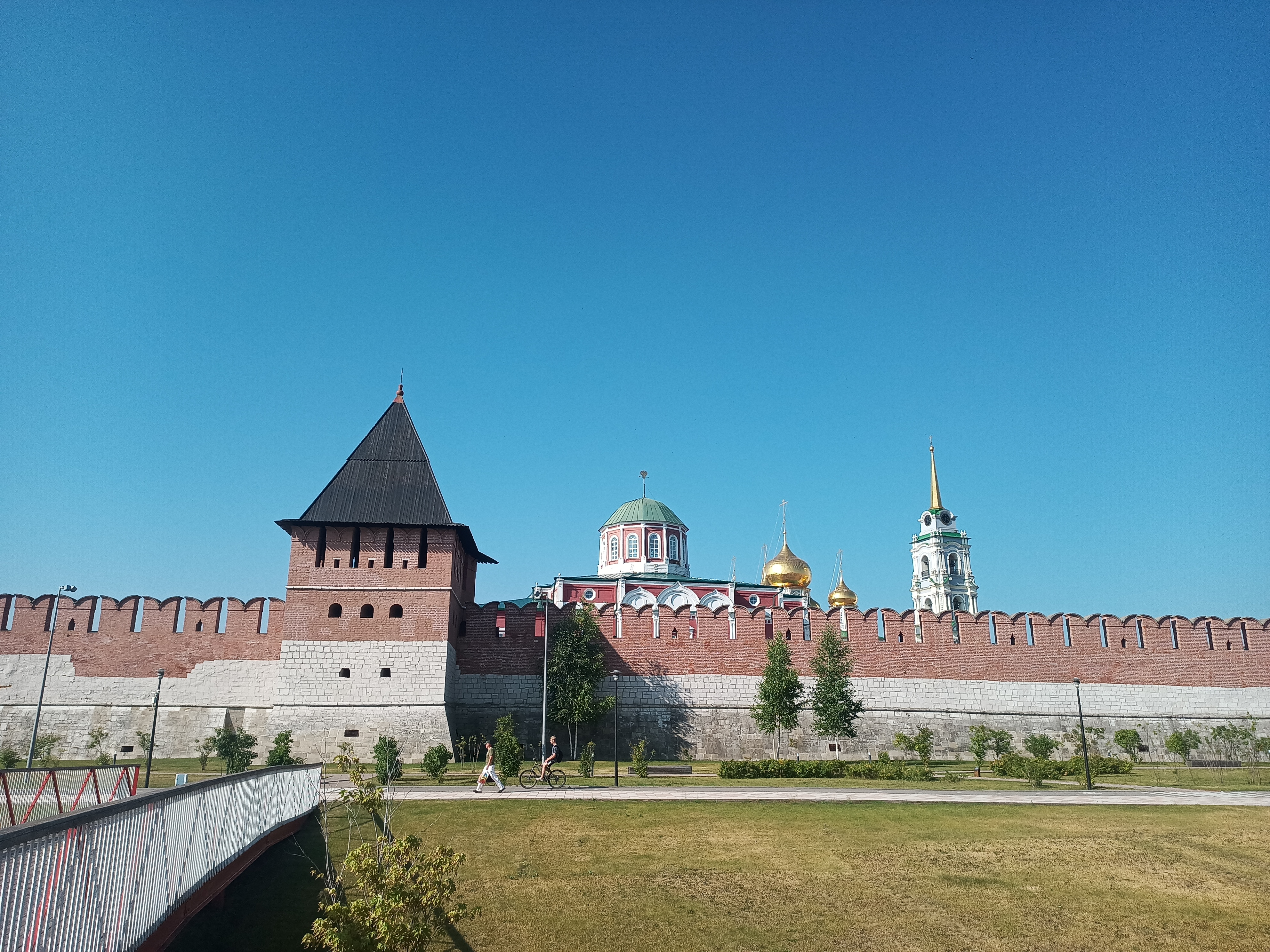 Для друзей у Тулы пряник, для врагов у Тулы меч (14/14)