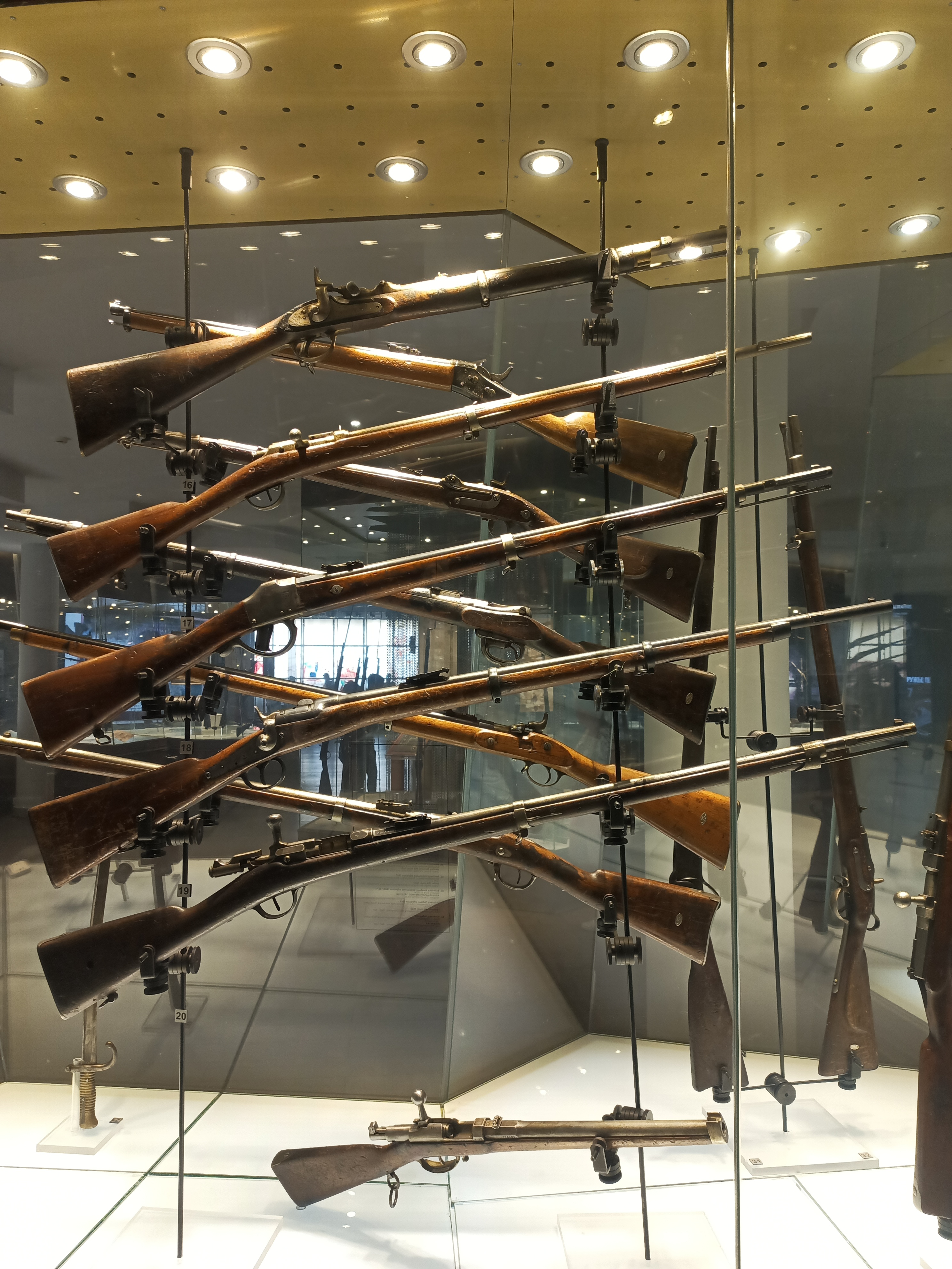 Для друзей у Тулы пряник, для врагов у Тулы меч (3/14)