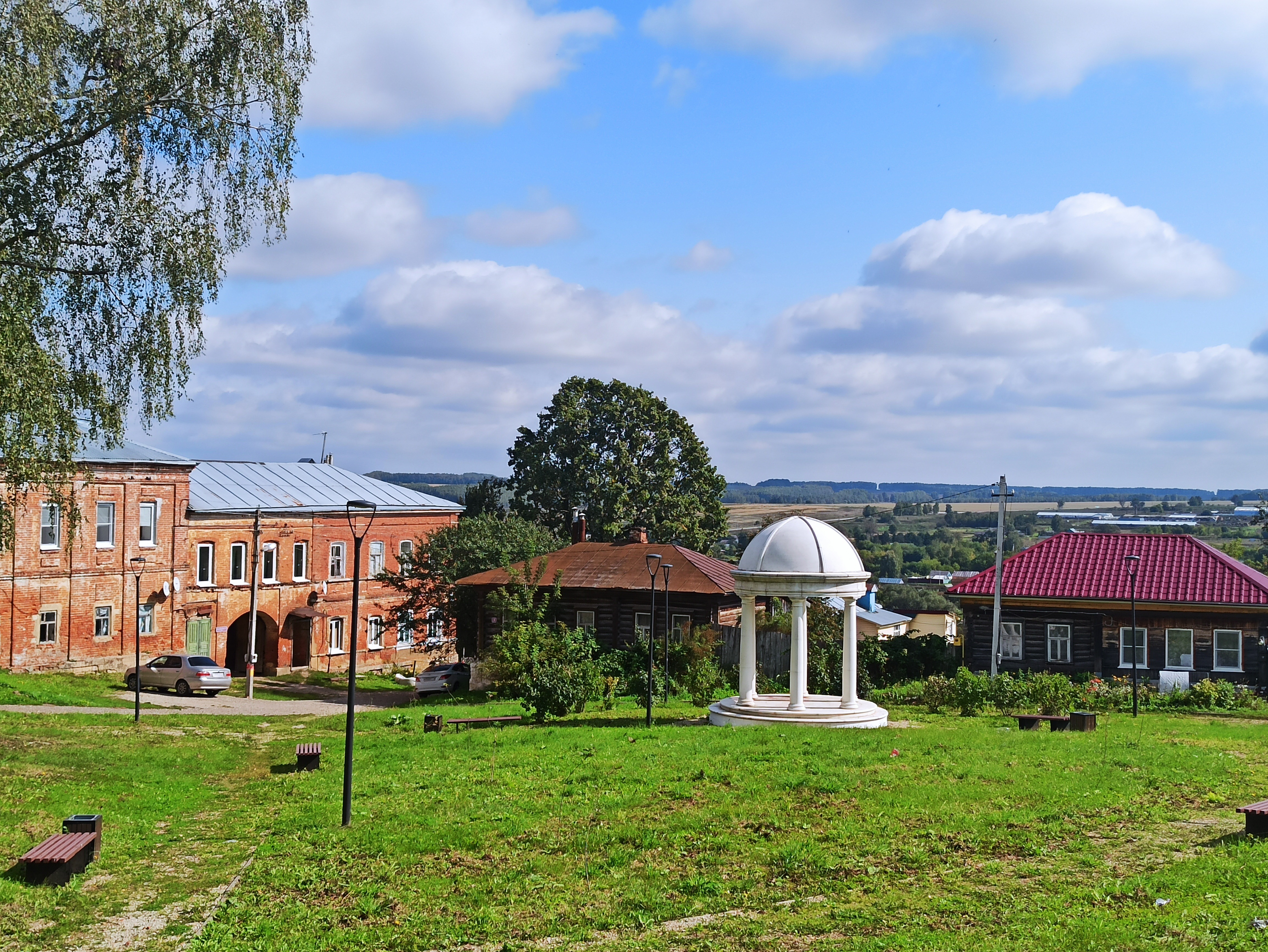 Провинция, ты тем и хороша... (7/14)