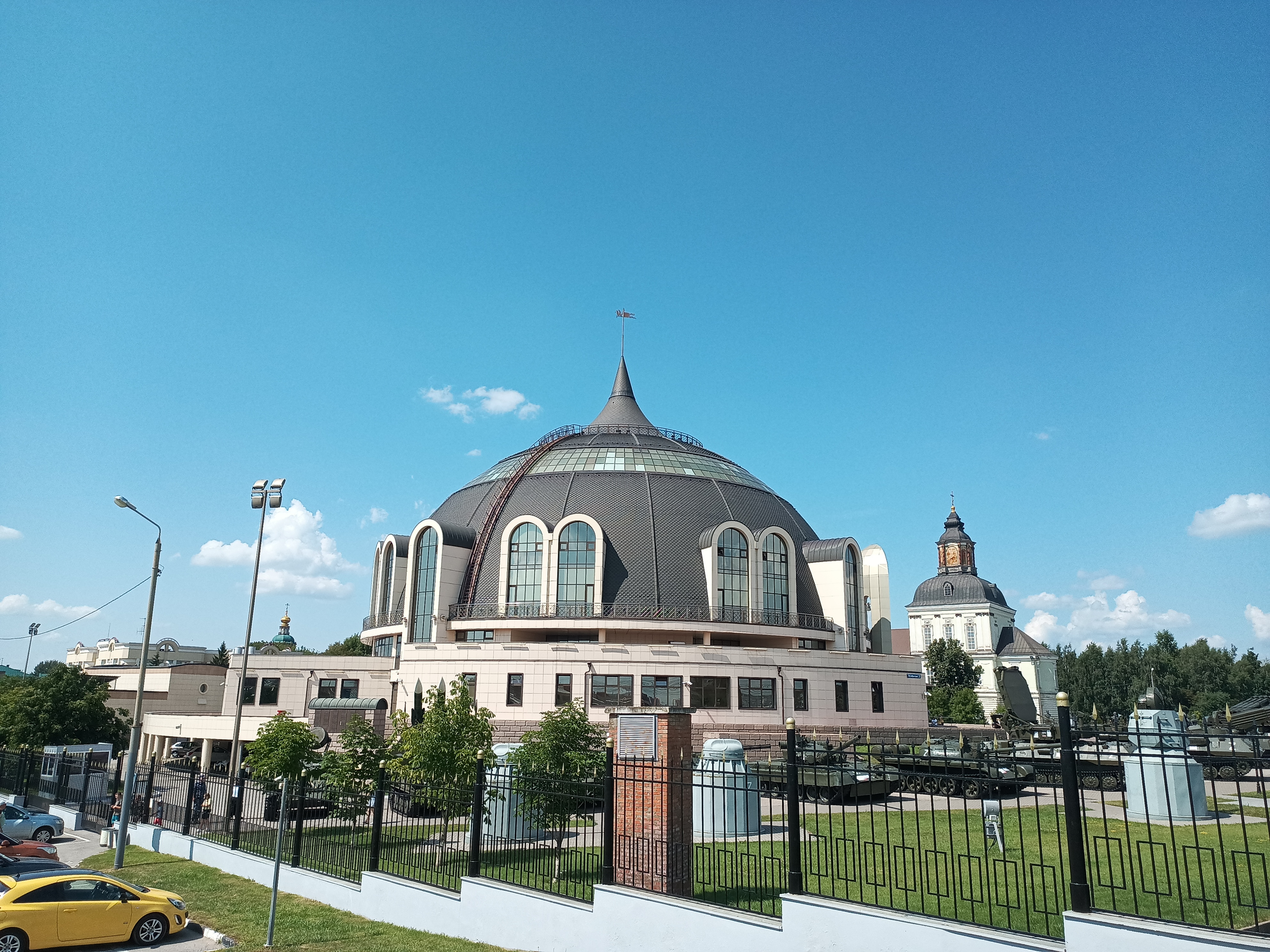 Для друзей у Тулы пряник, для врагов у Тулы меч (1/14)