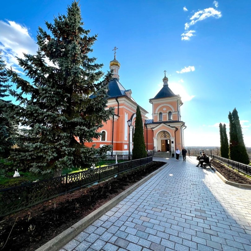 Из Москвы — в Калугу, Оптину пустынь, Шамордино и Козельск